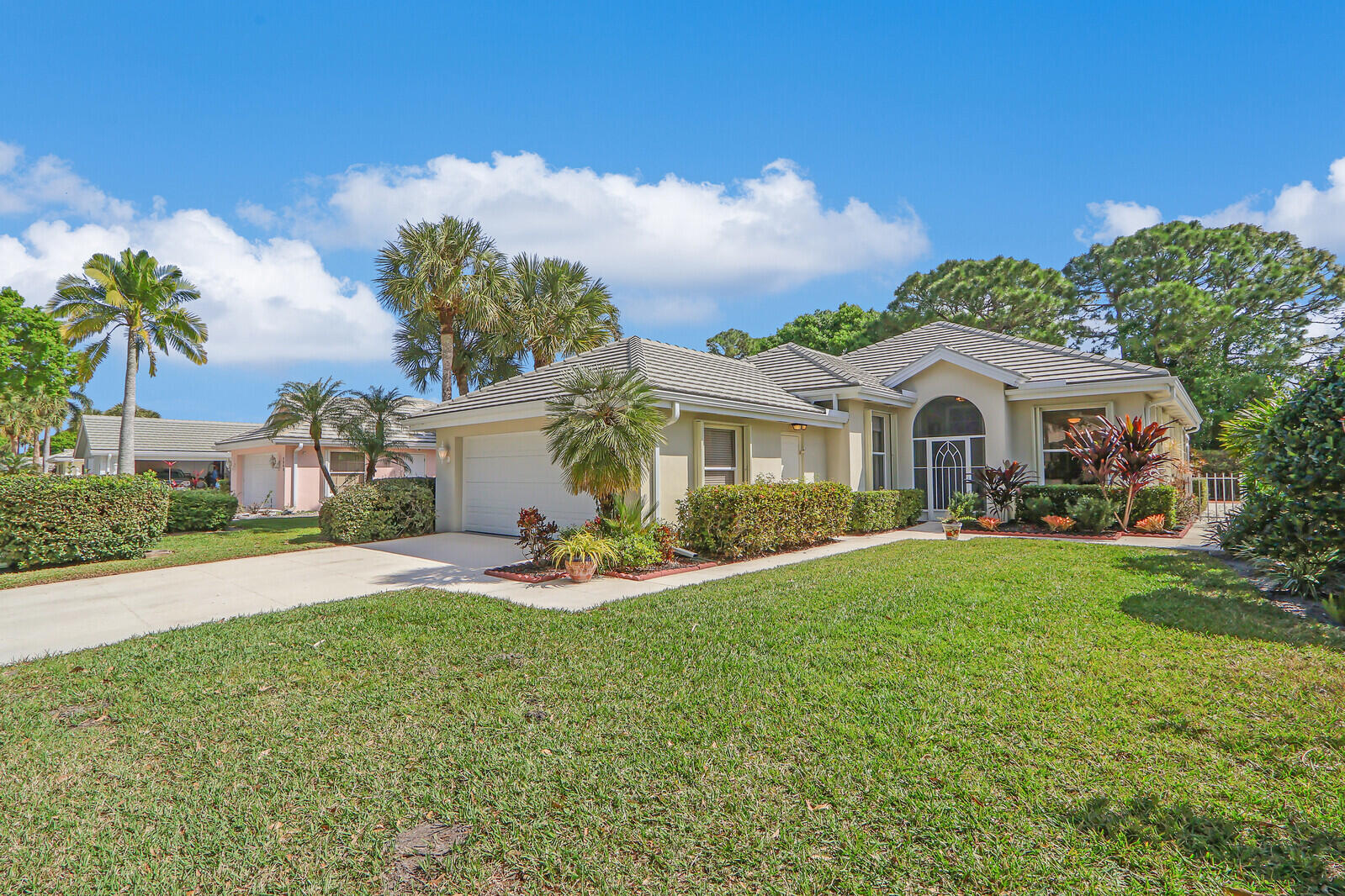 7499 SE Bay Cedar Circle