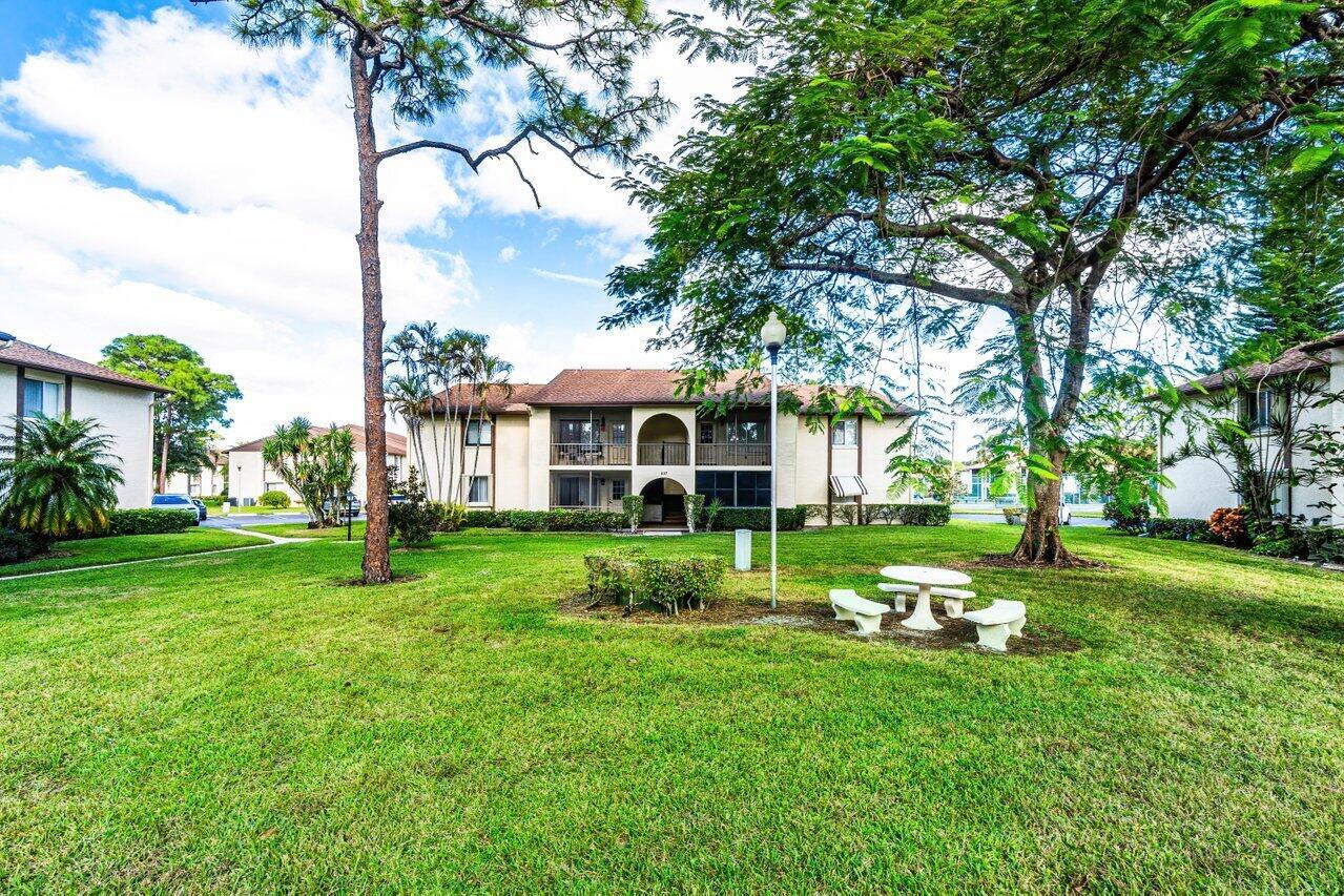 337 Knotty Pine Circle A-2