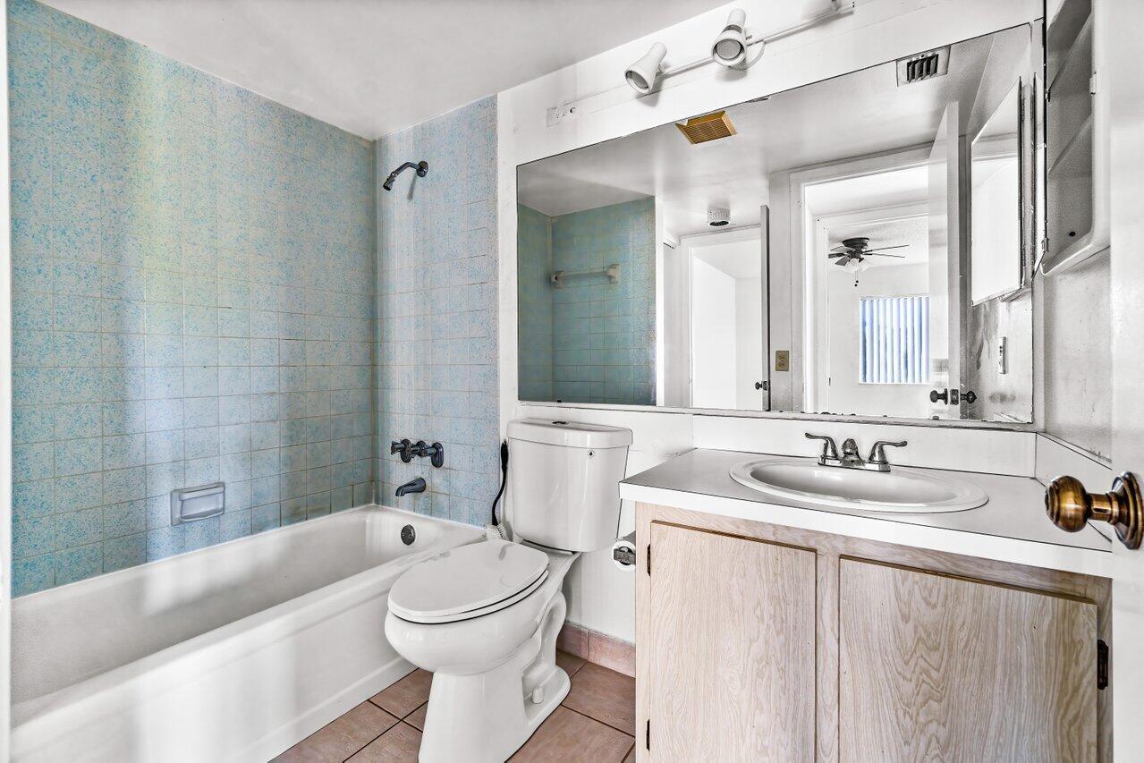 337 Knotty Pine Circle A-2