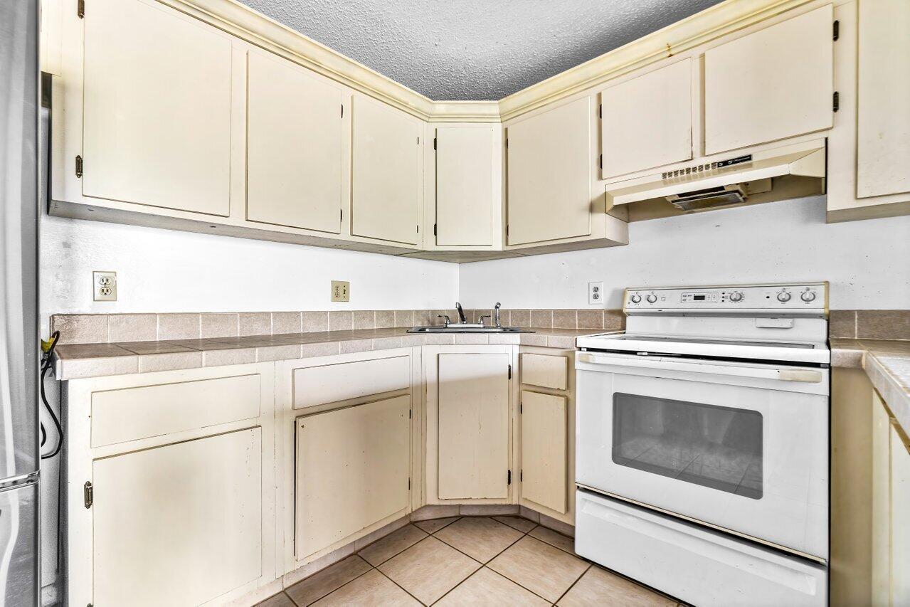 337 Knotty Pine Circle A-2