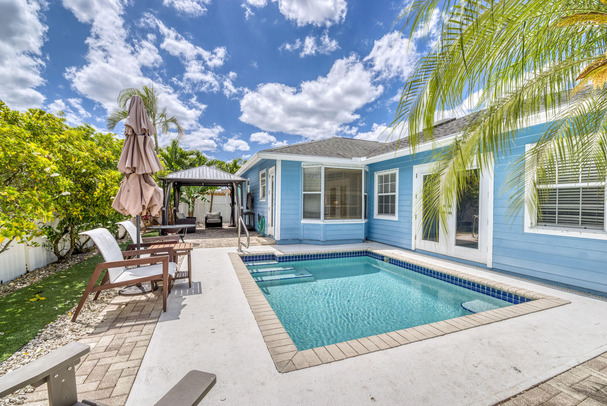 6118 Barbara Street