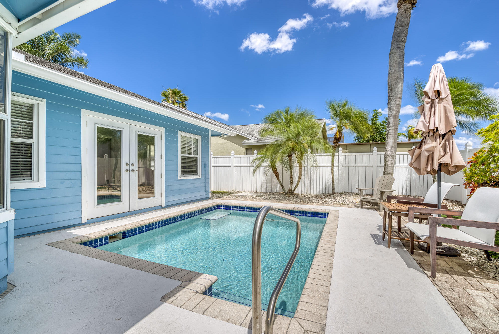 6118 Barbara Street