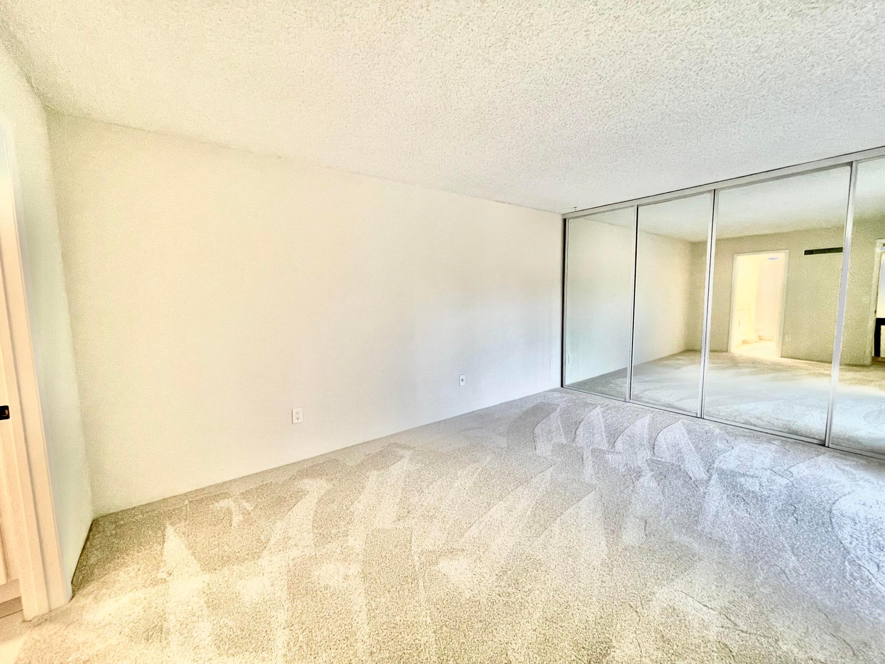 825 Center Street 8a