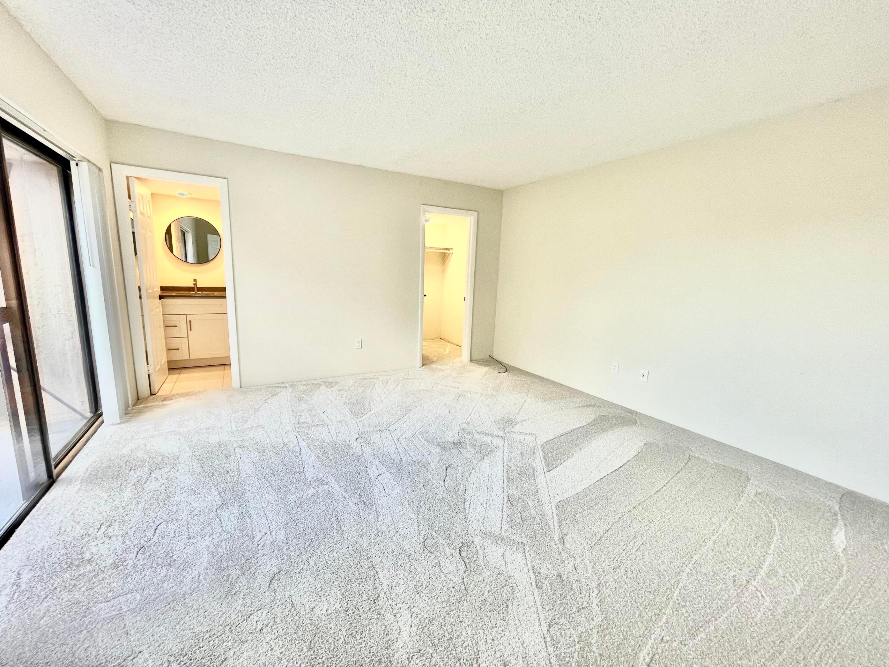 825 Center Street 8a