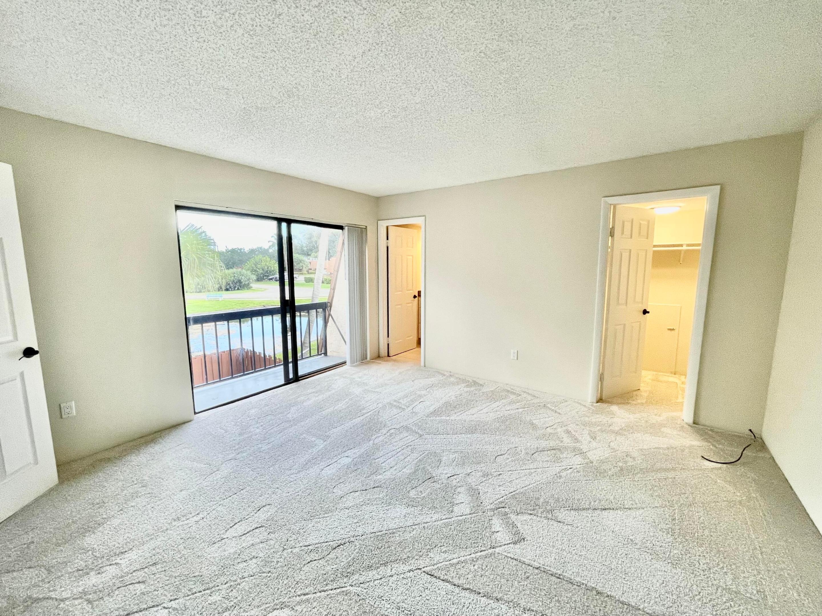 825 Center Street 8a