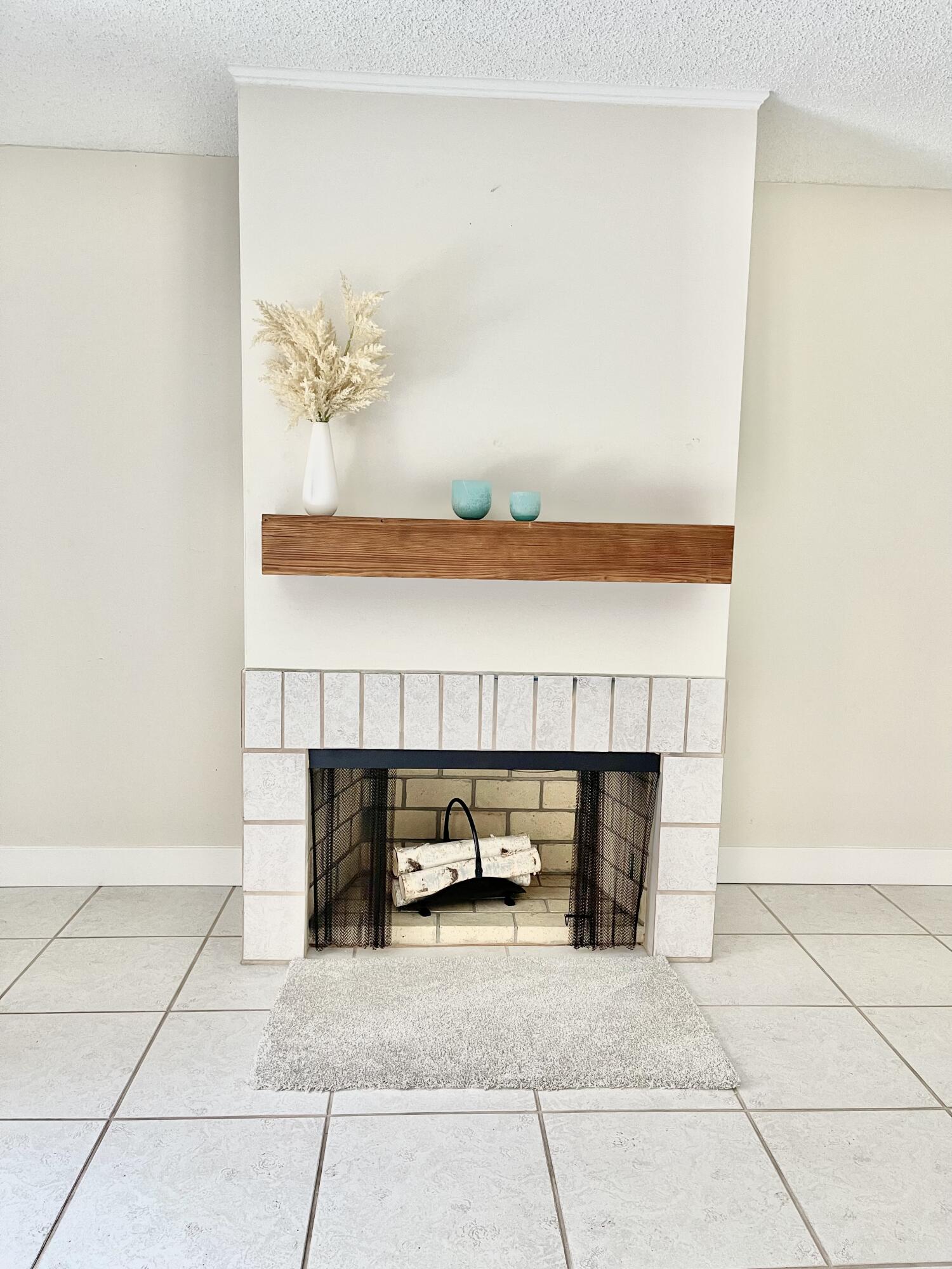 825 Center Street 8a