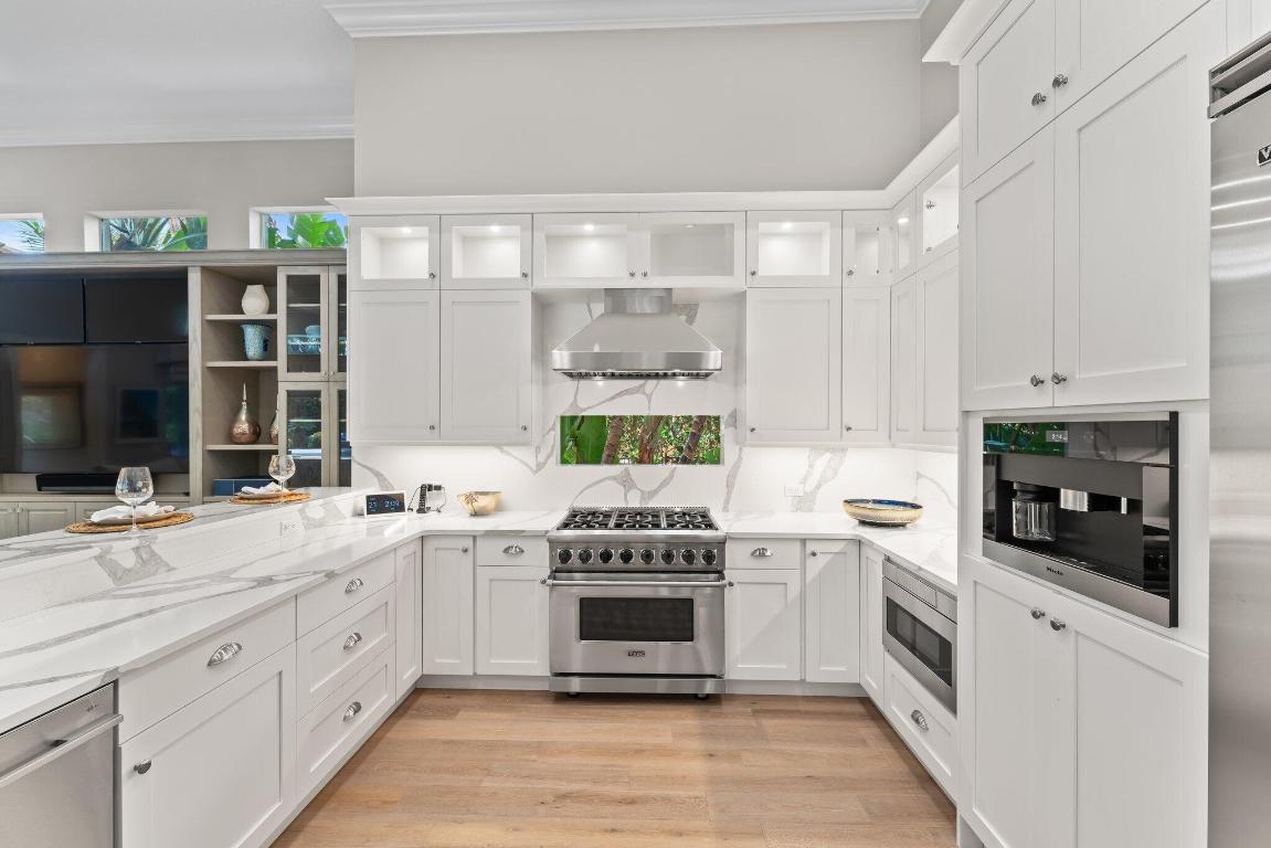 18808 SE Windward Island Lane