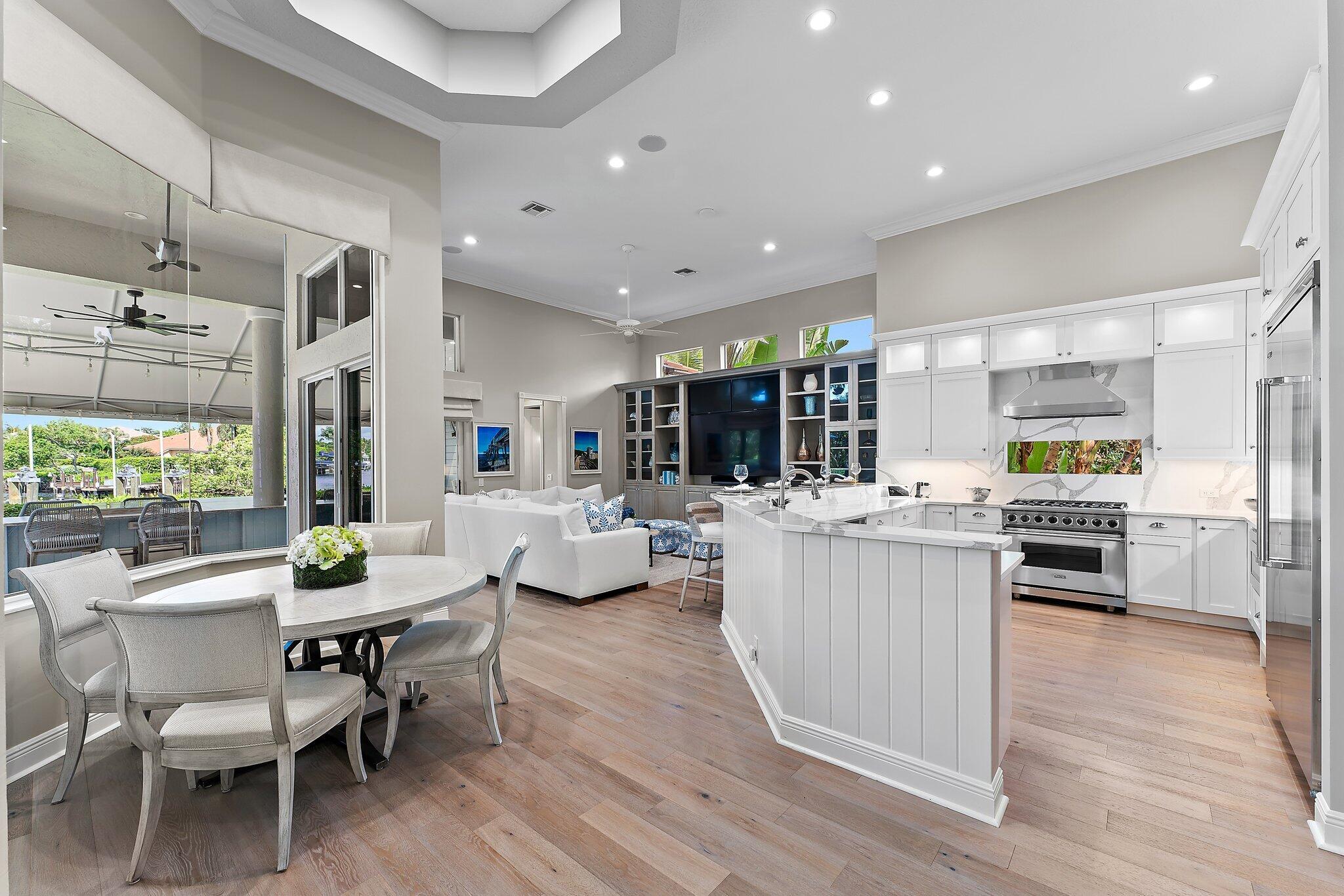 18808 SE Windward Island Lane