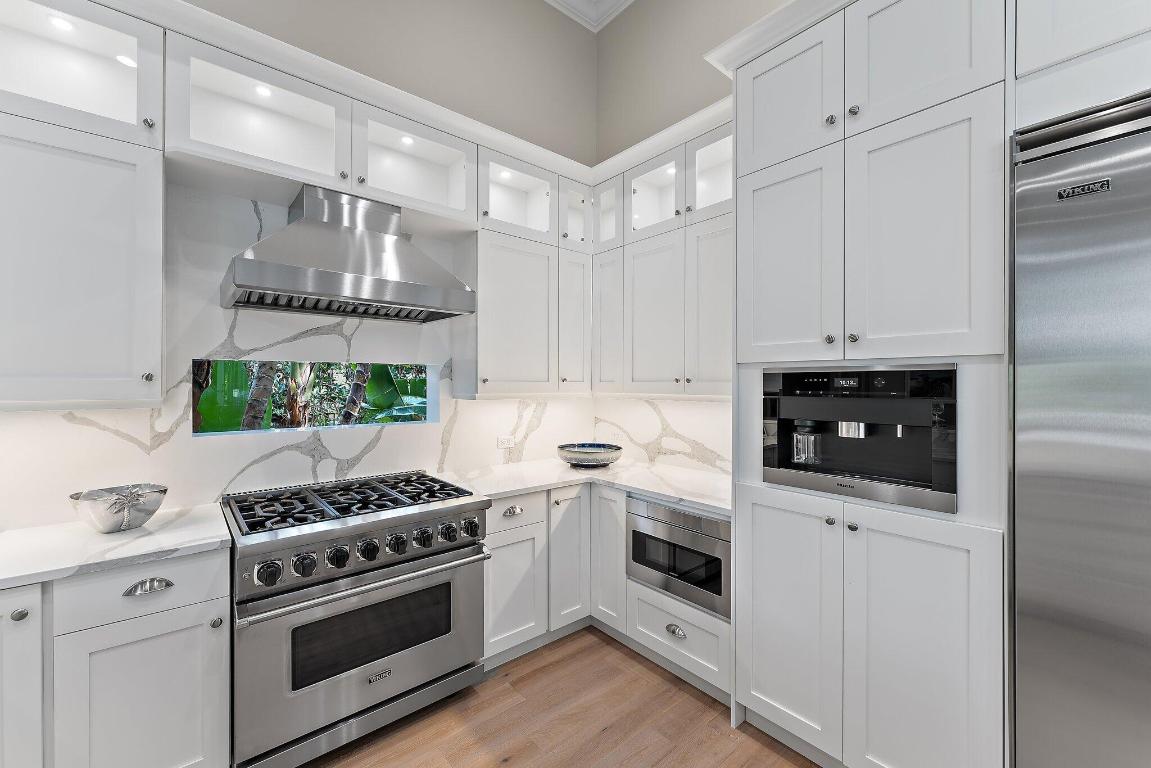 18808 SE Windward Island Lane