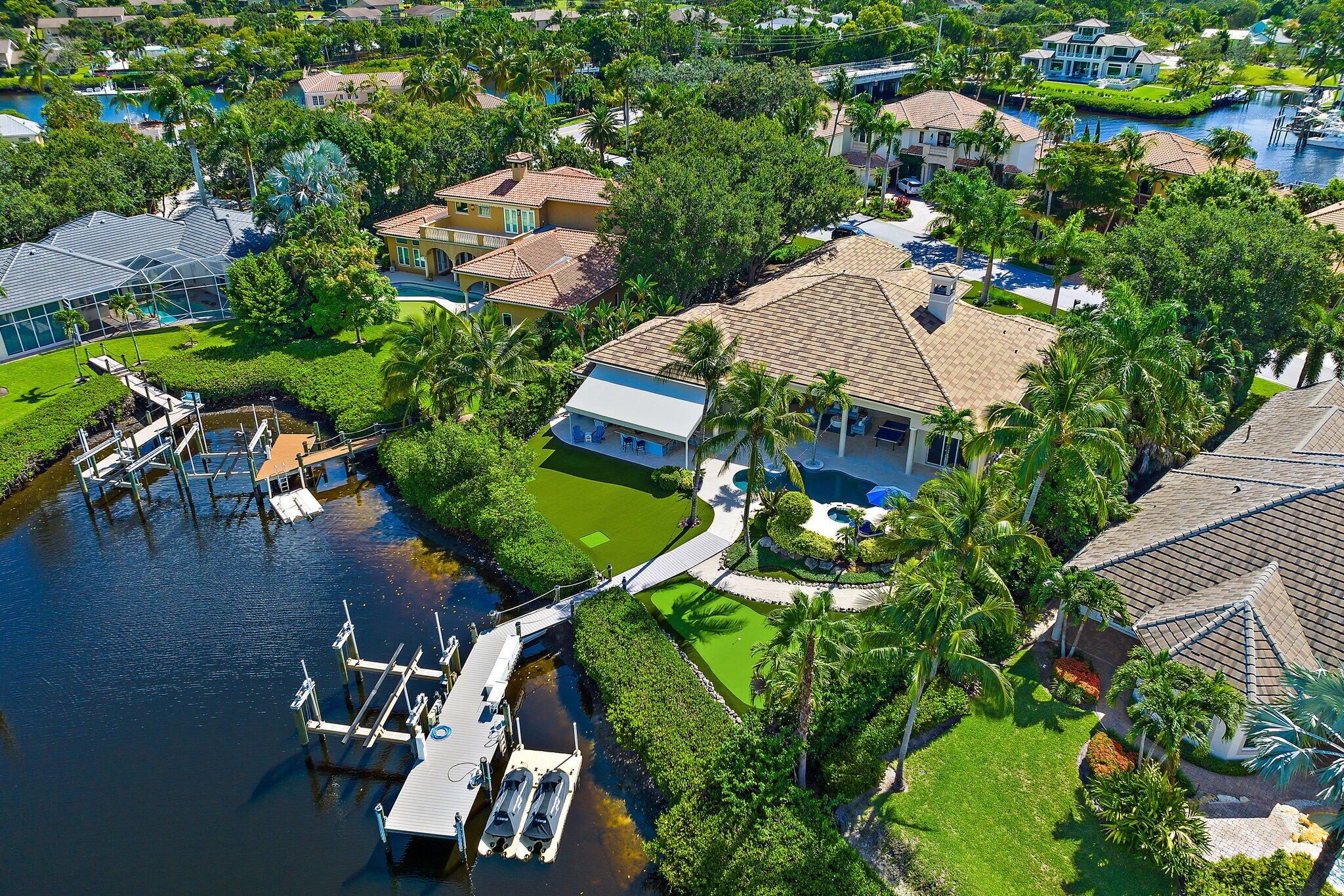 18808 SE Windward Island Lane