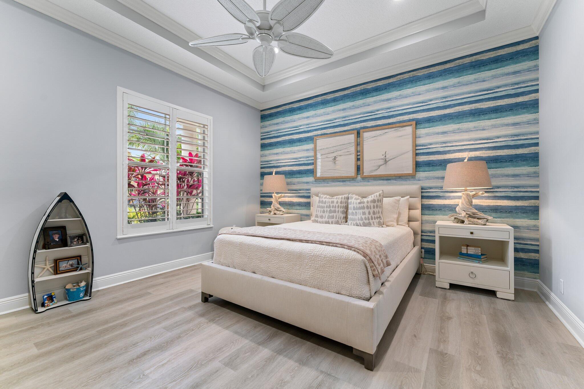 18808 SE Windward Island Lane