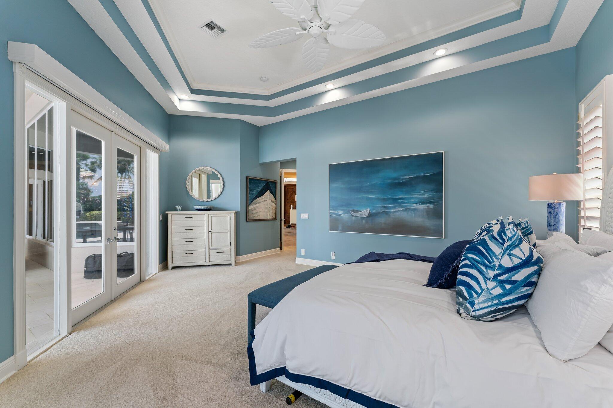 18808 SE Windward Island Lane