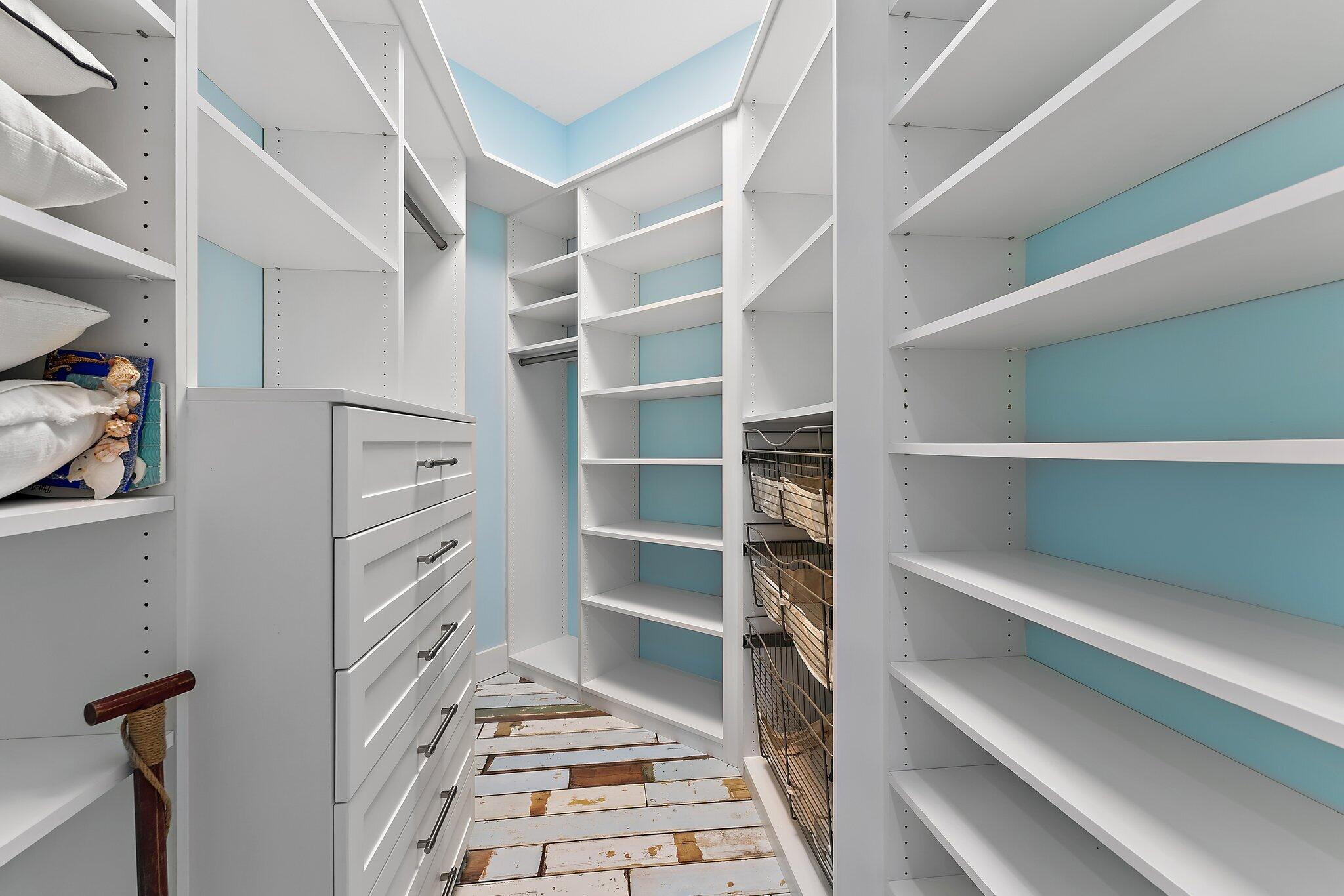 18808 SE Windward Island Lane