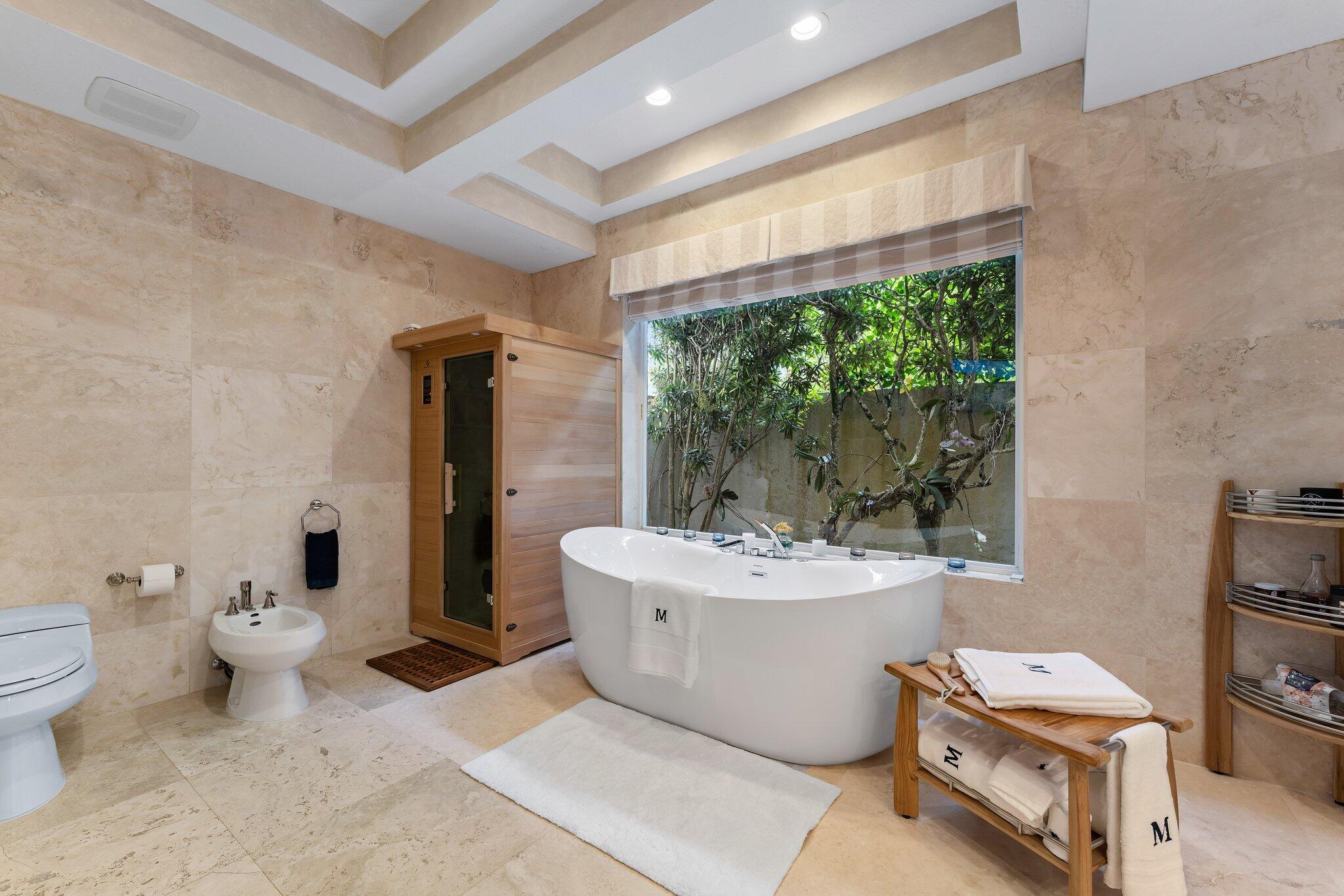 18808 SE Windward Island Lane