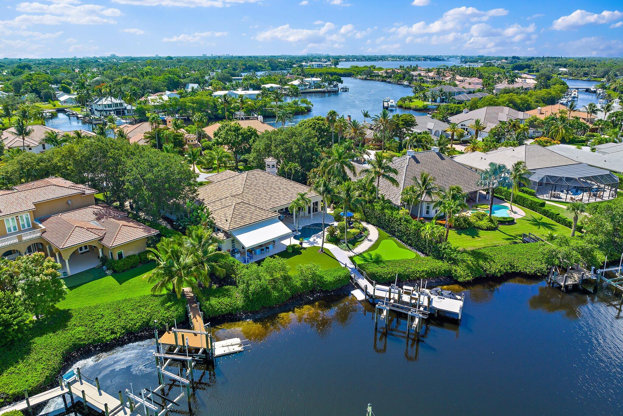 18808 SE Windward Island Lane