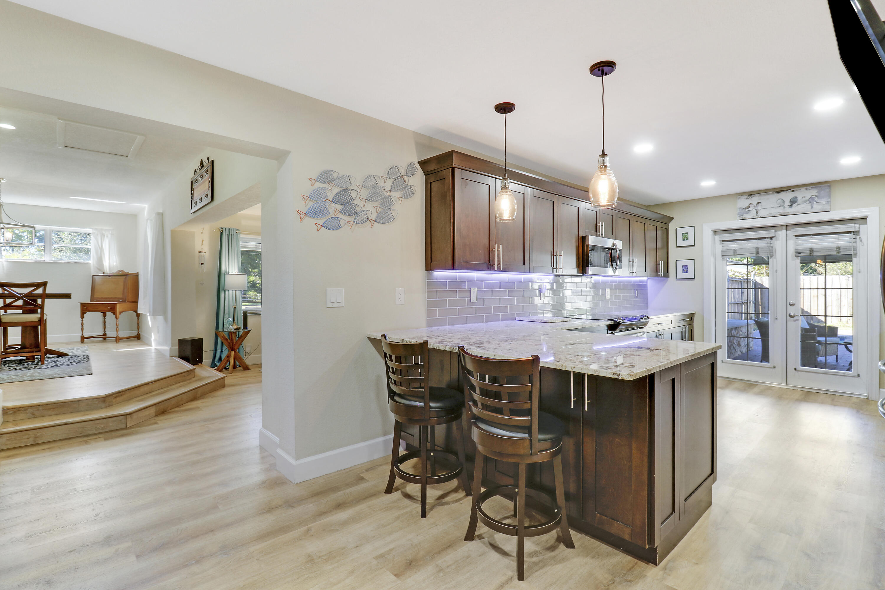 2867 Oak Drive