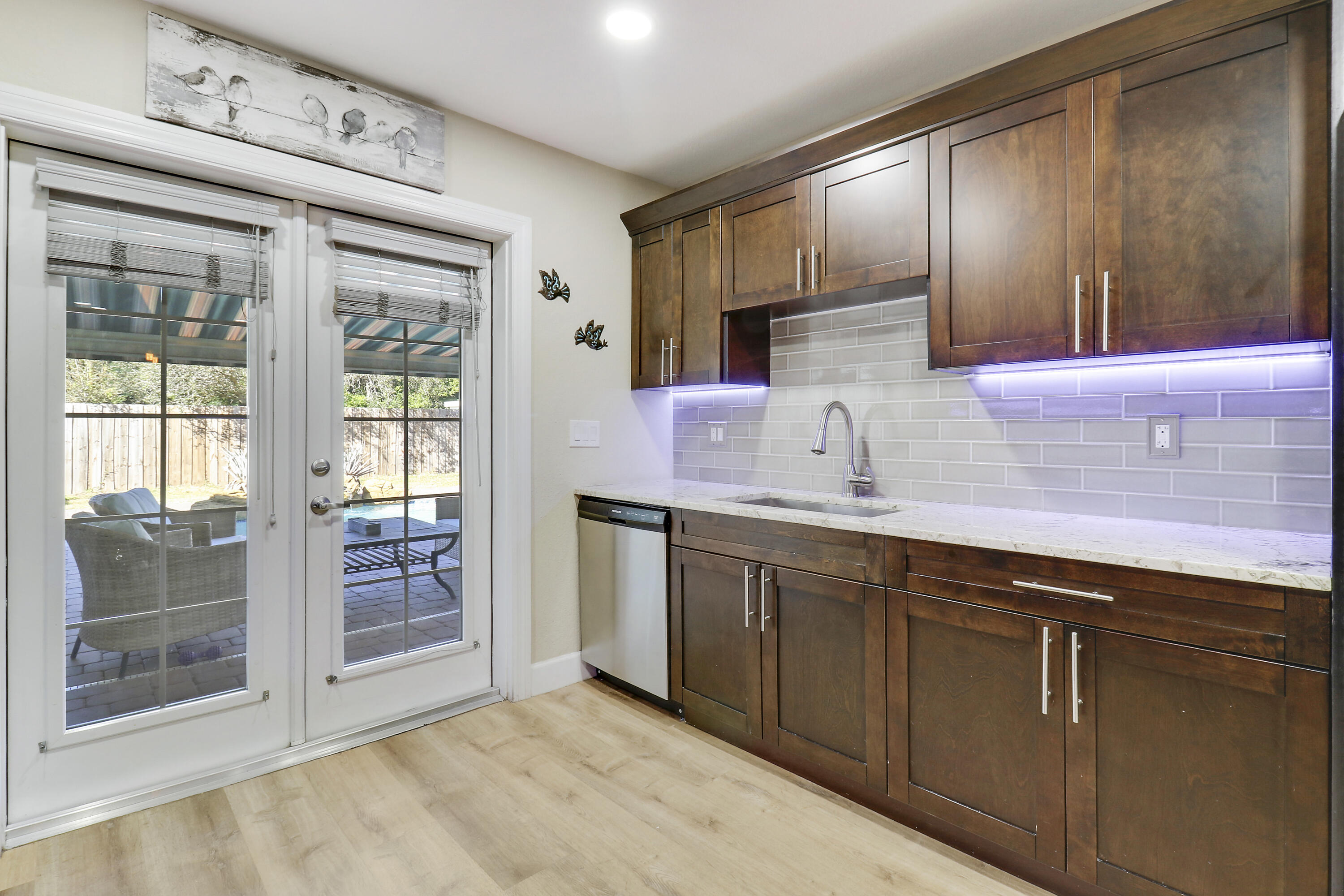 2867 Oak Drive