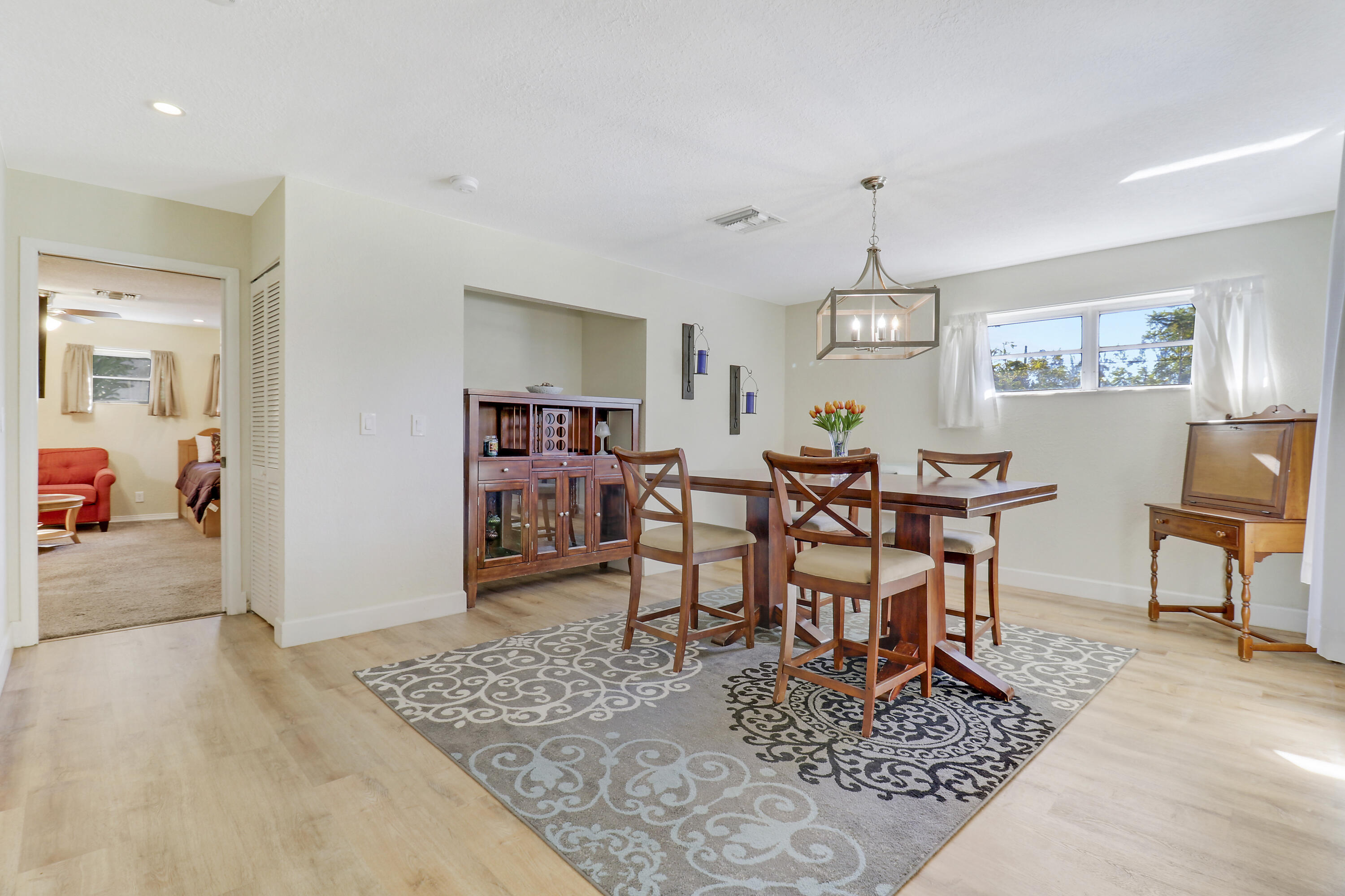 2867 Oak Drive