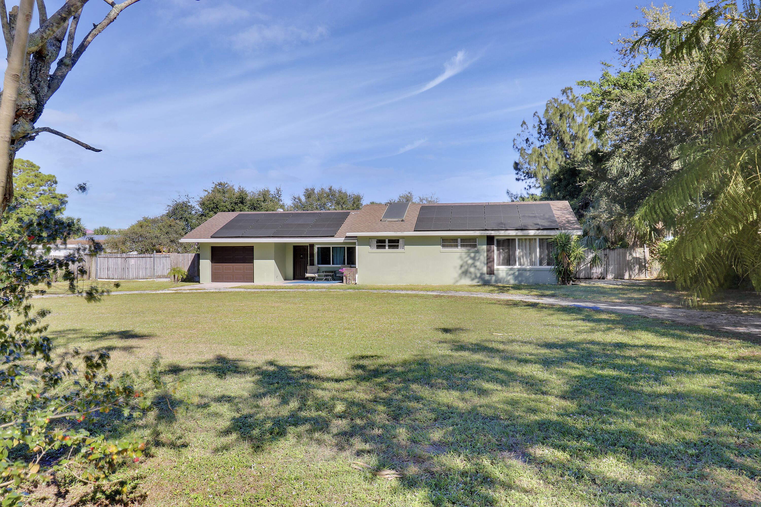 2867 Oak Drive