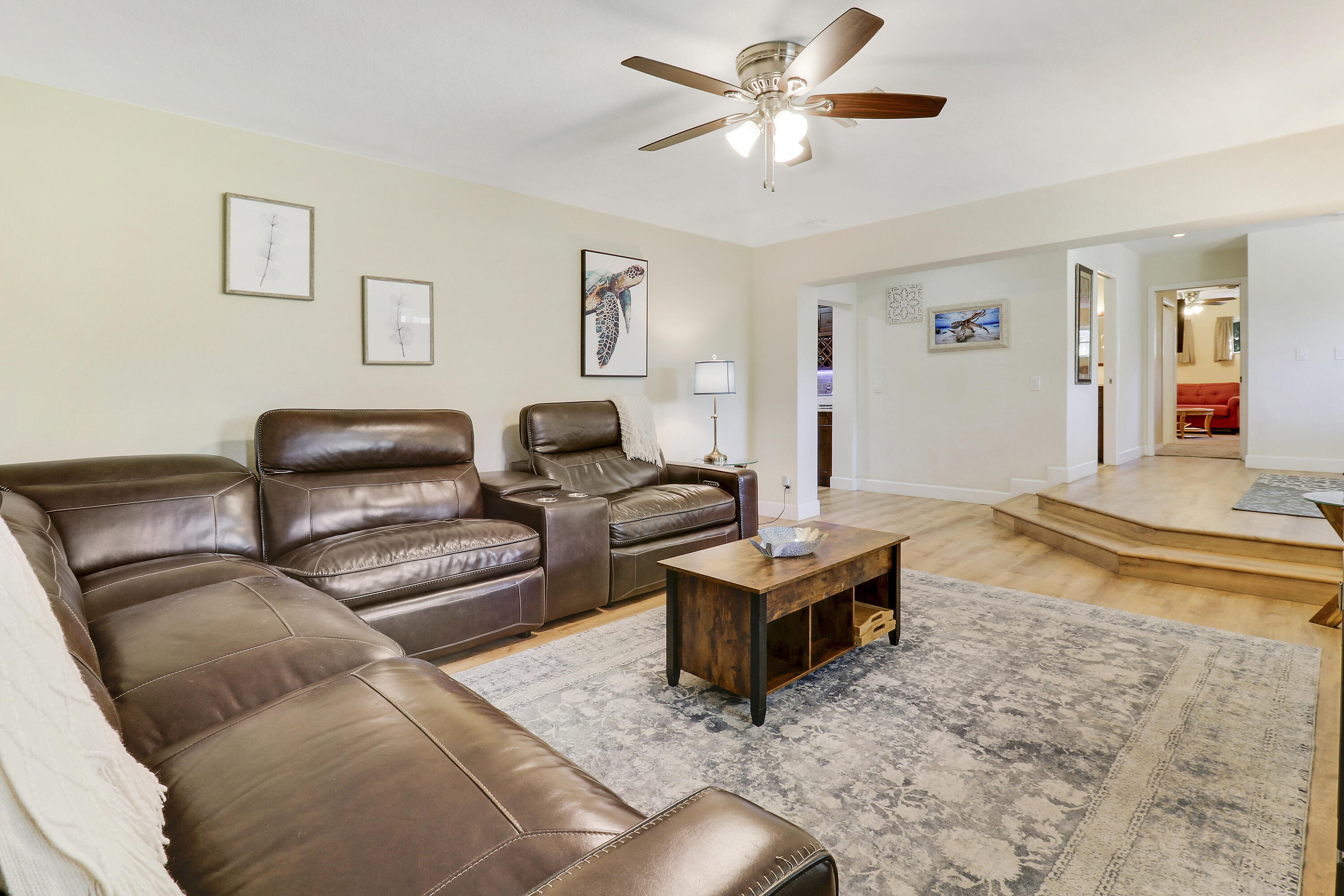 2867 Oak Drive