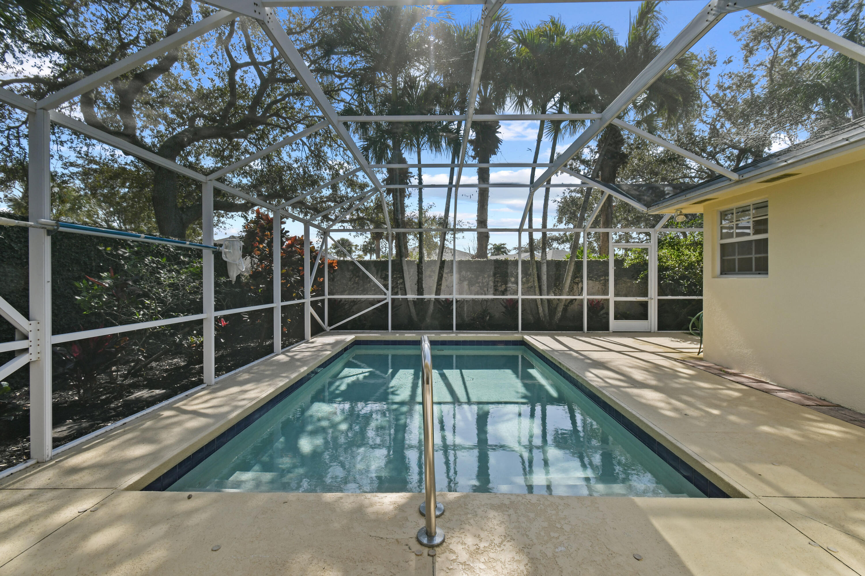 198 Brier Circle