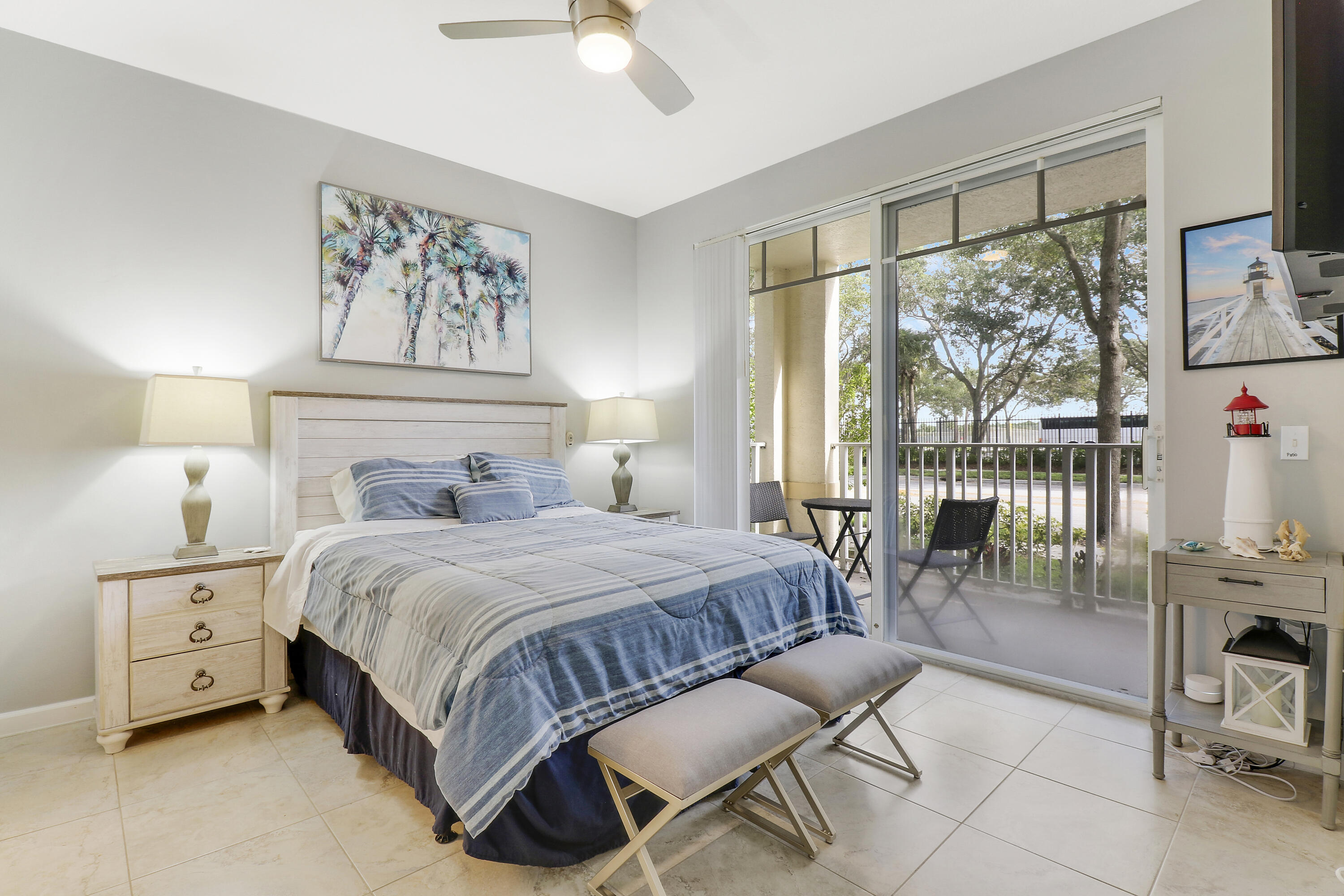 1116 University Boulevard 14