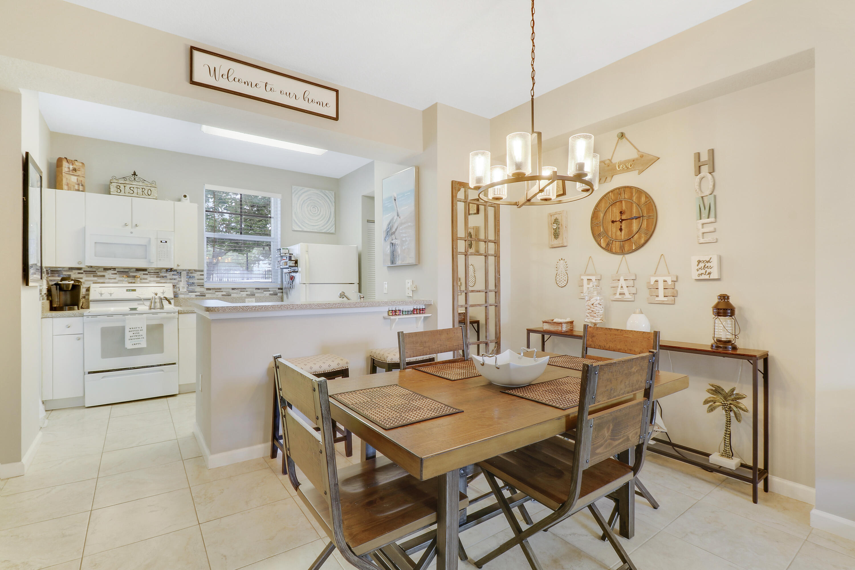 1116 University Boulevard 14