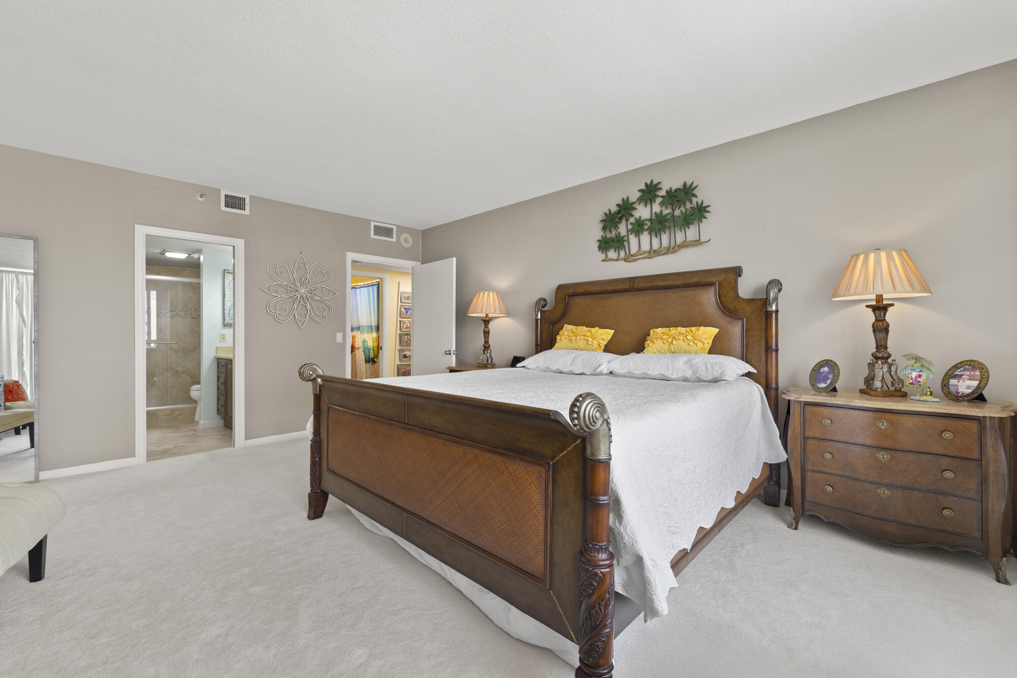 4000 N Ocean Drive 403