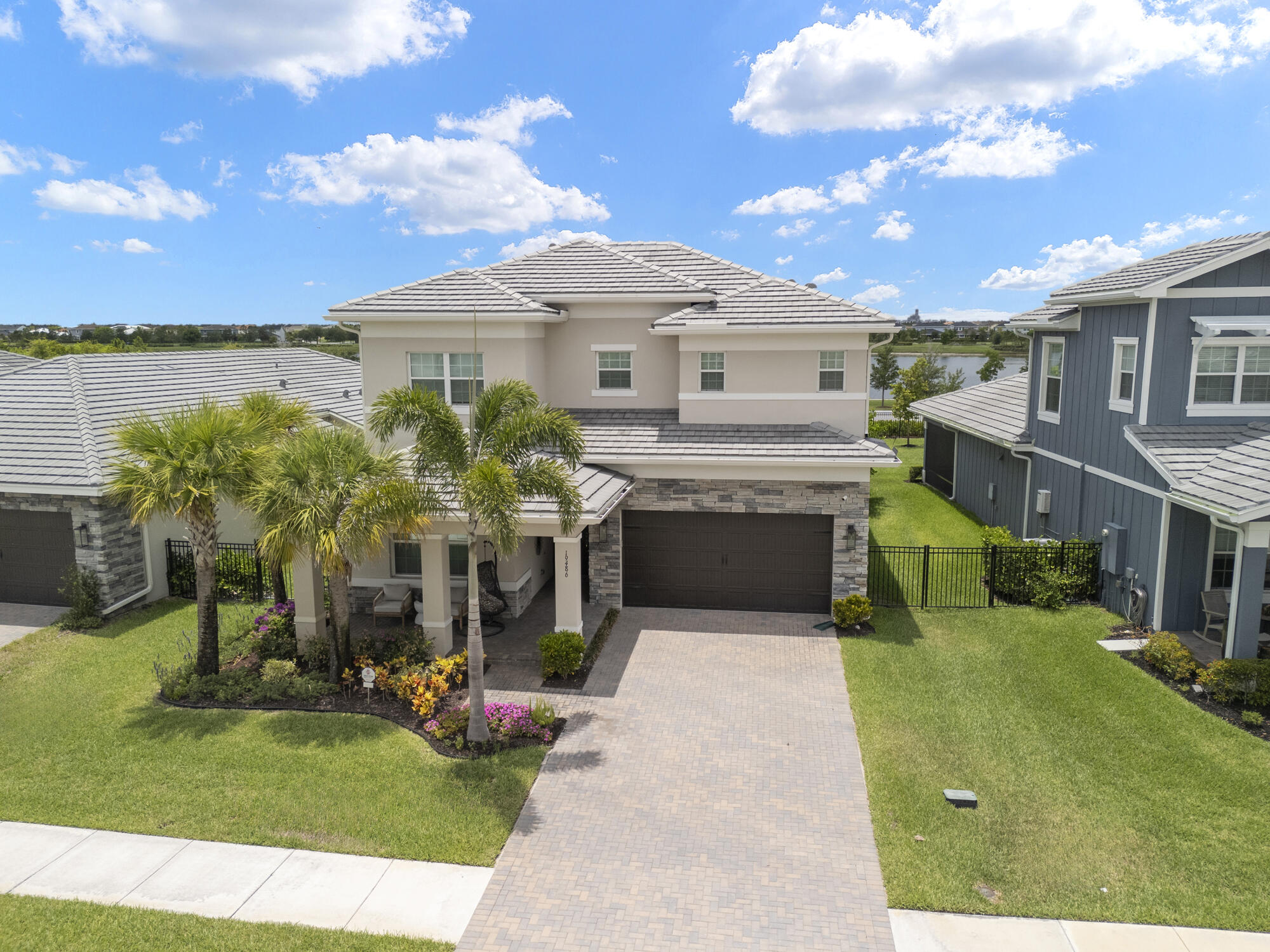 19486 Broad Shore Walk