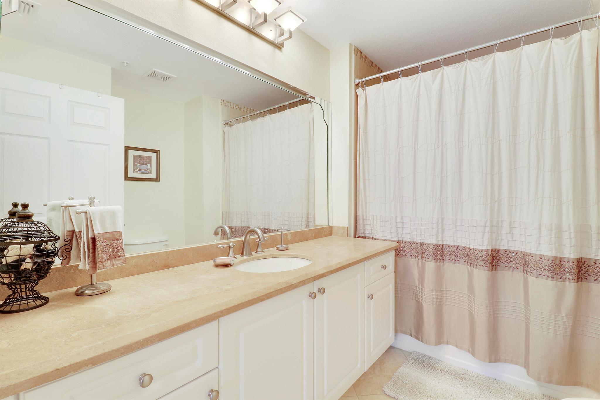 2802 Sarento Place 204