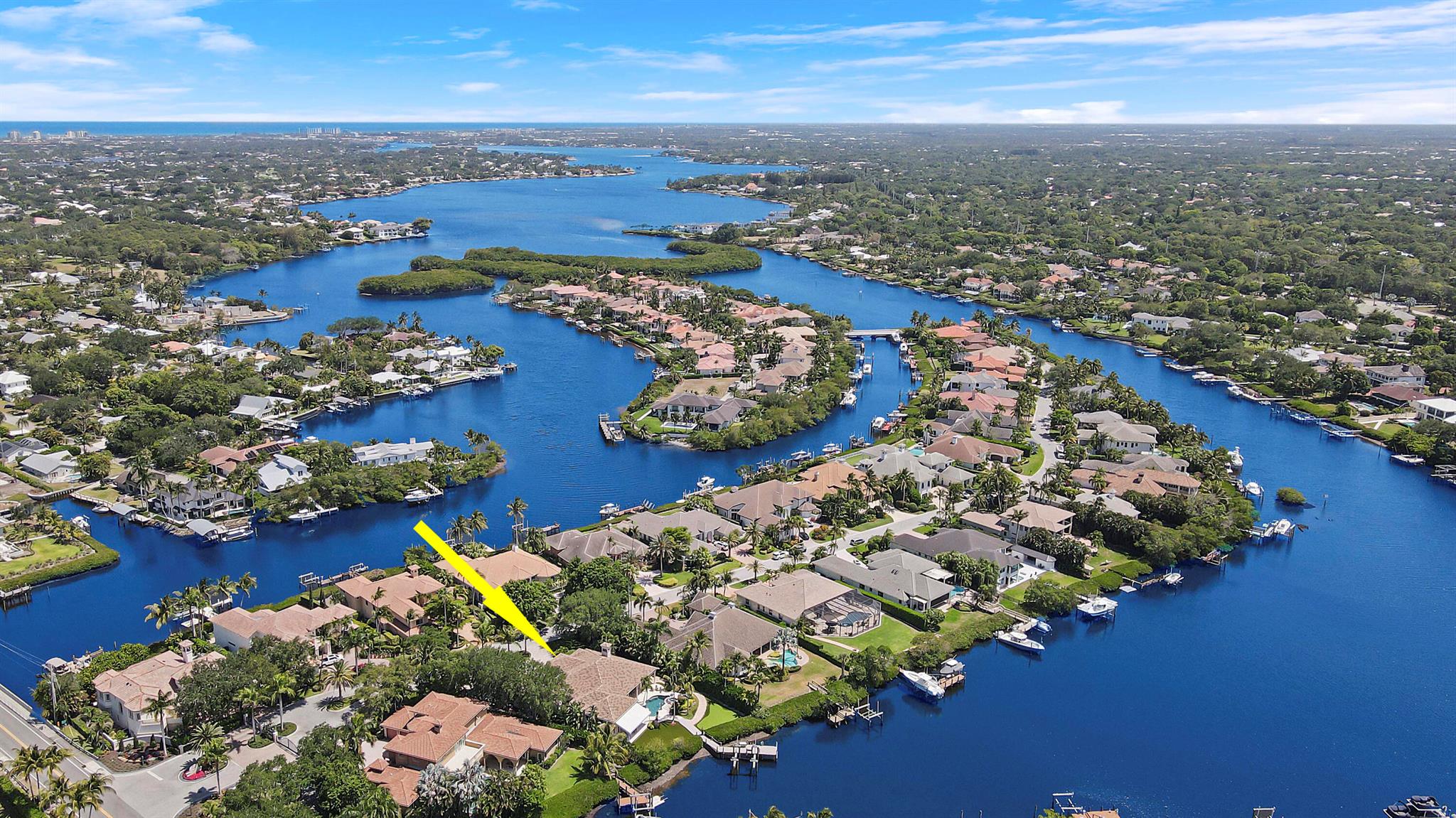 18808 SE Windward Island Lane