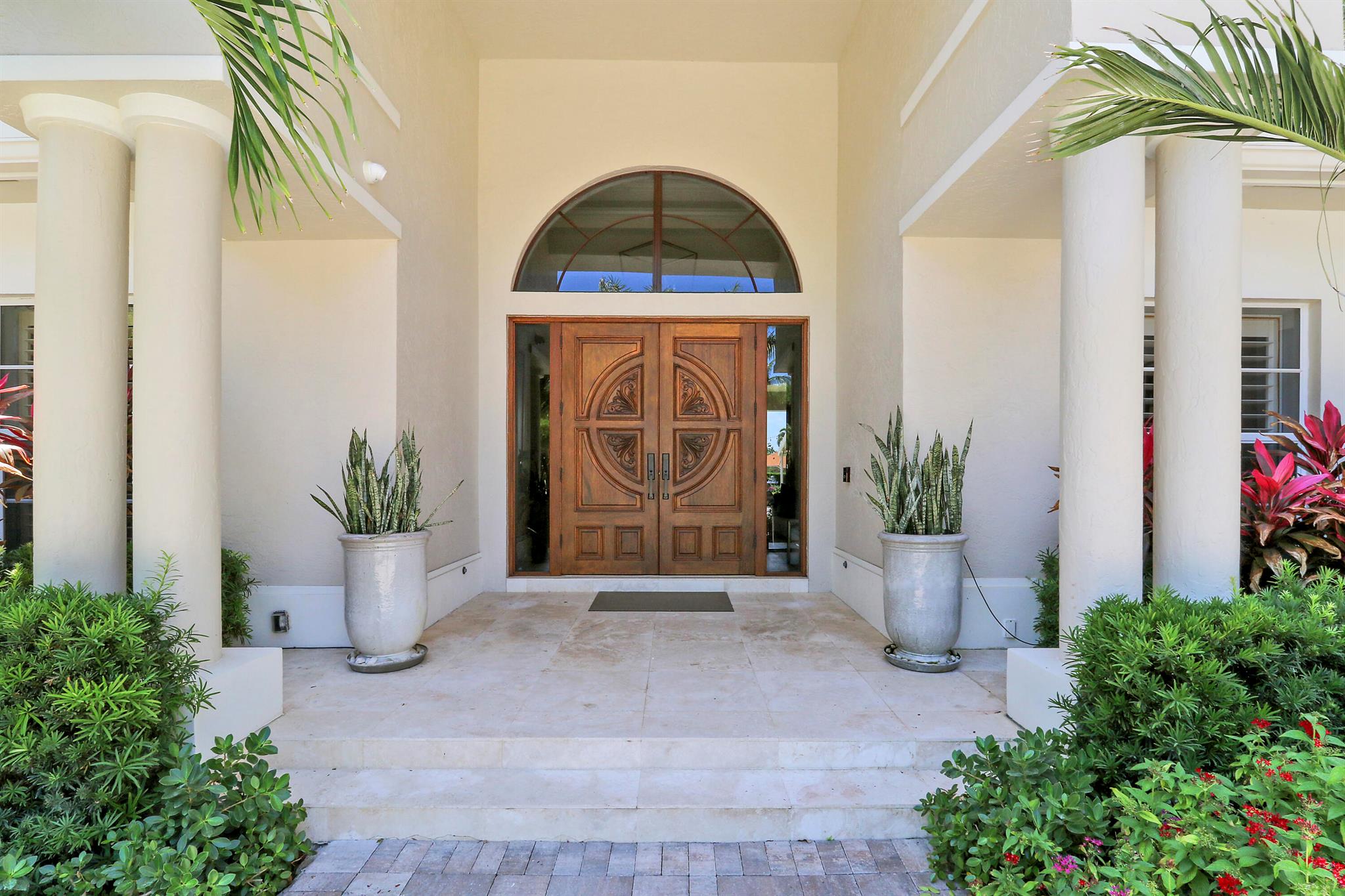 18808 SE Windward Island Lane