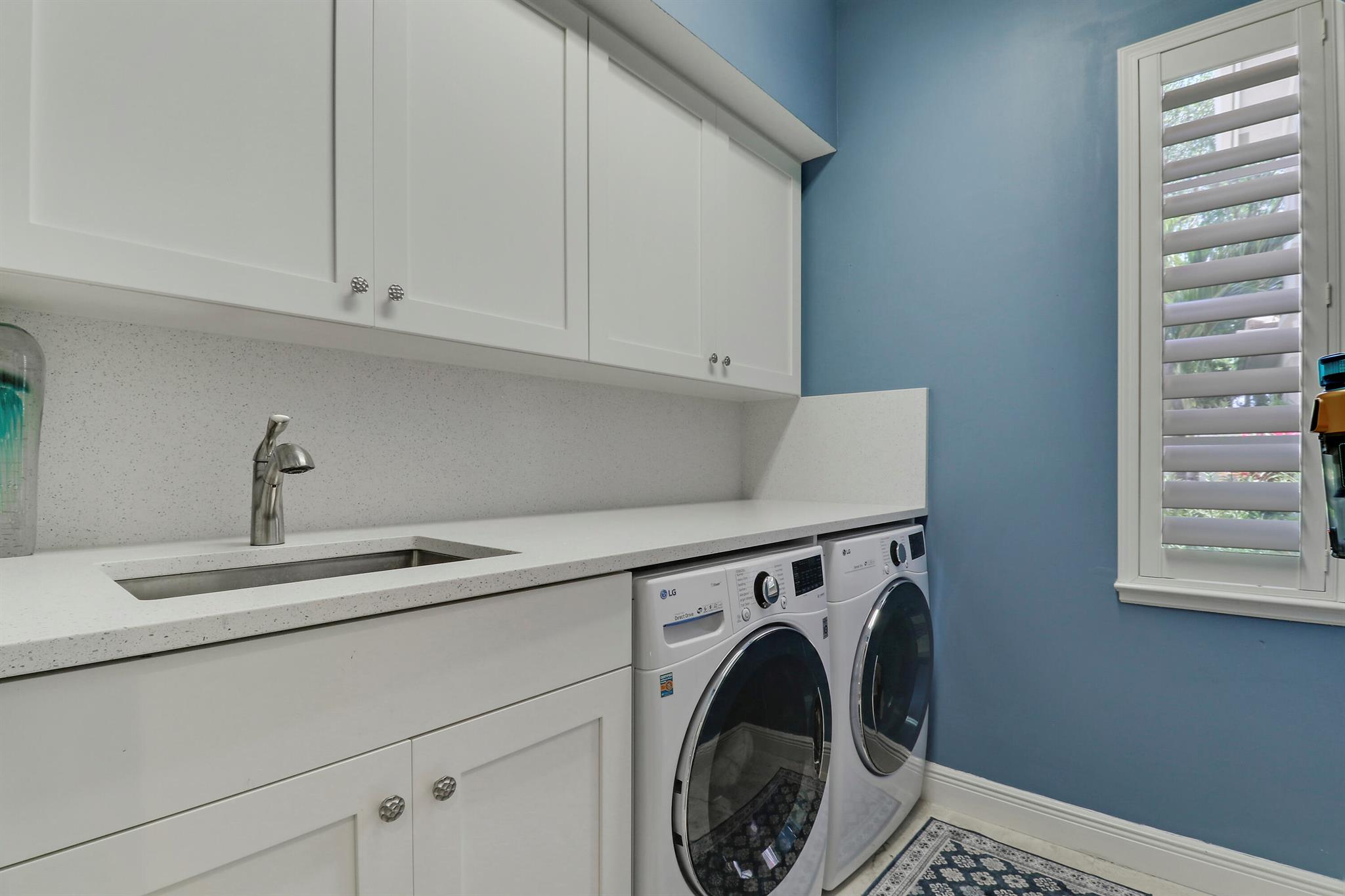 18808 SE Windward Island Lane