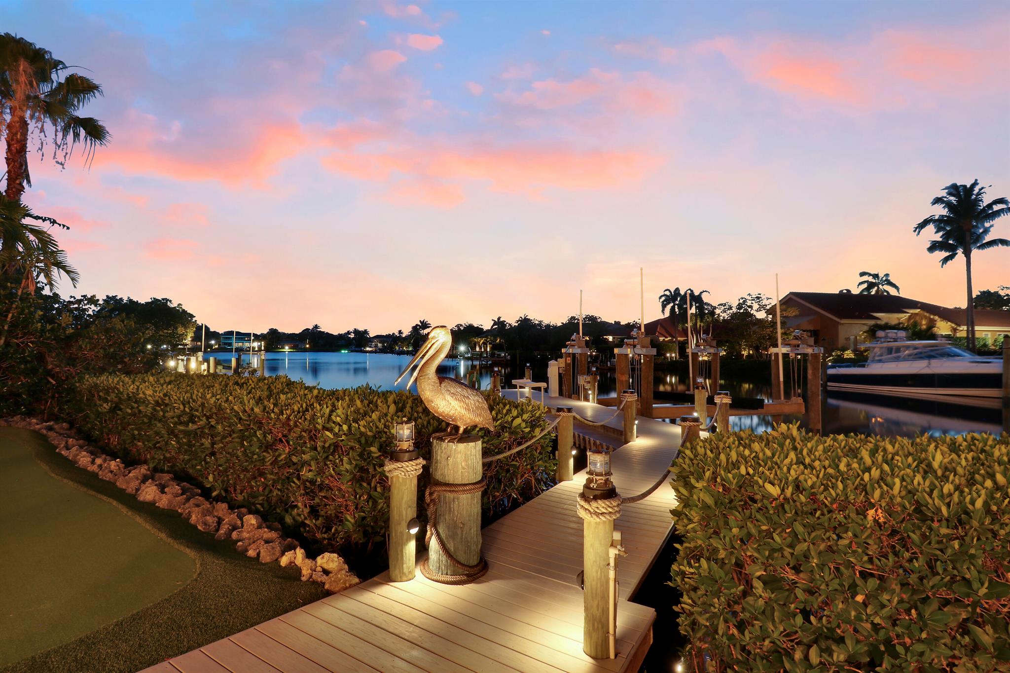 18808 SE Windward Island Lane