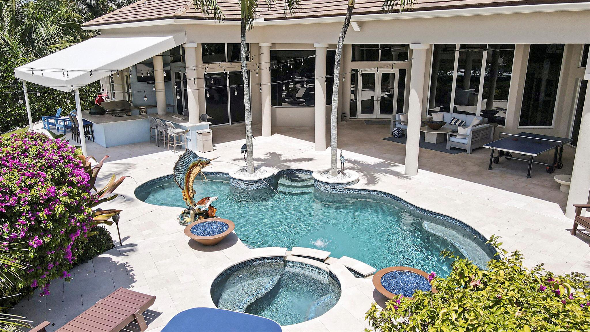 18808 SE Windward Island Lane