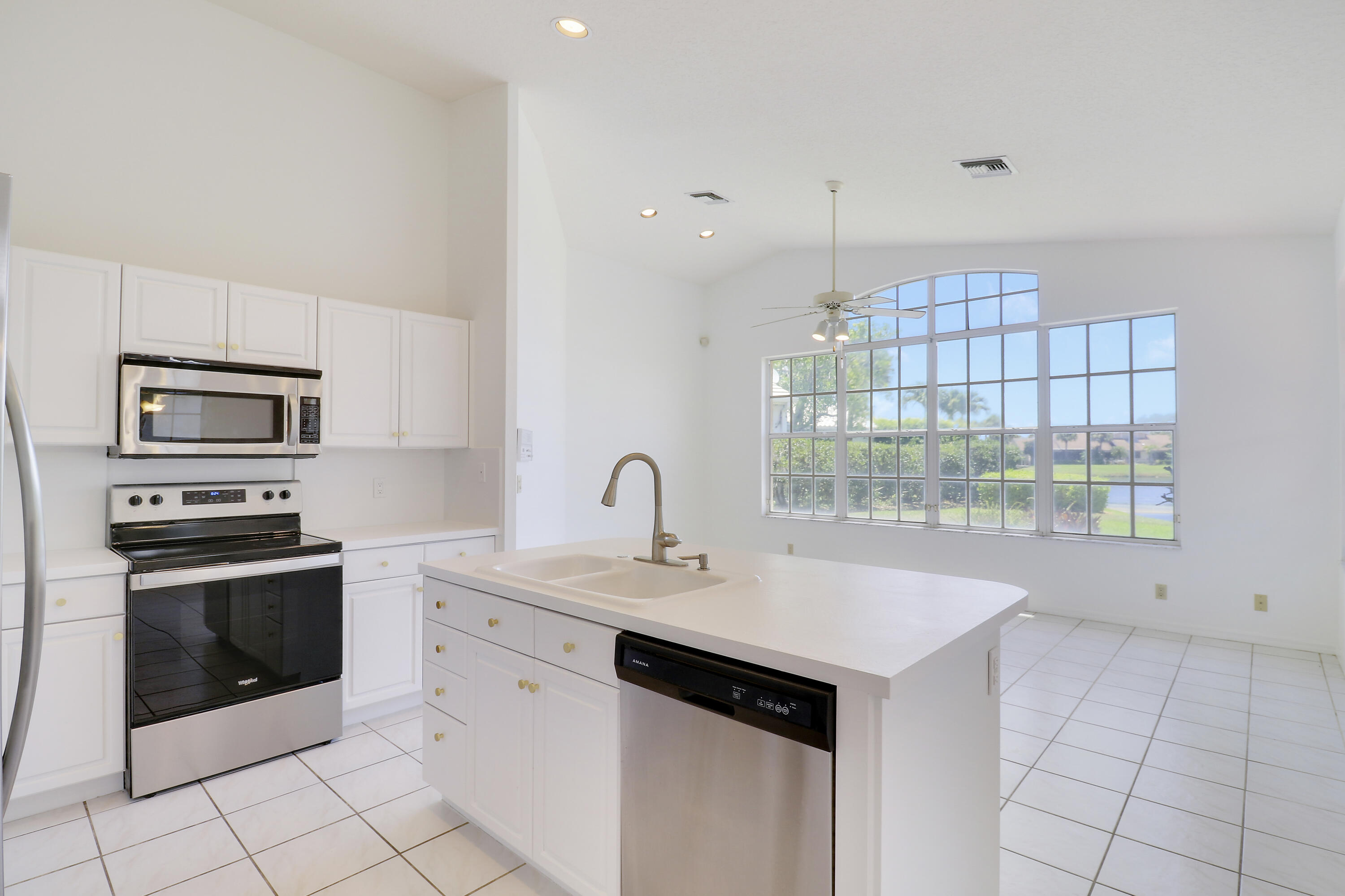 17288 Shoals Drive
