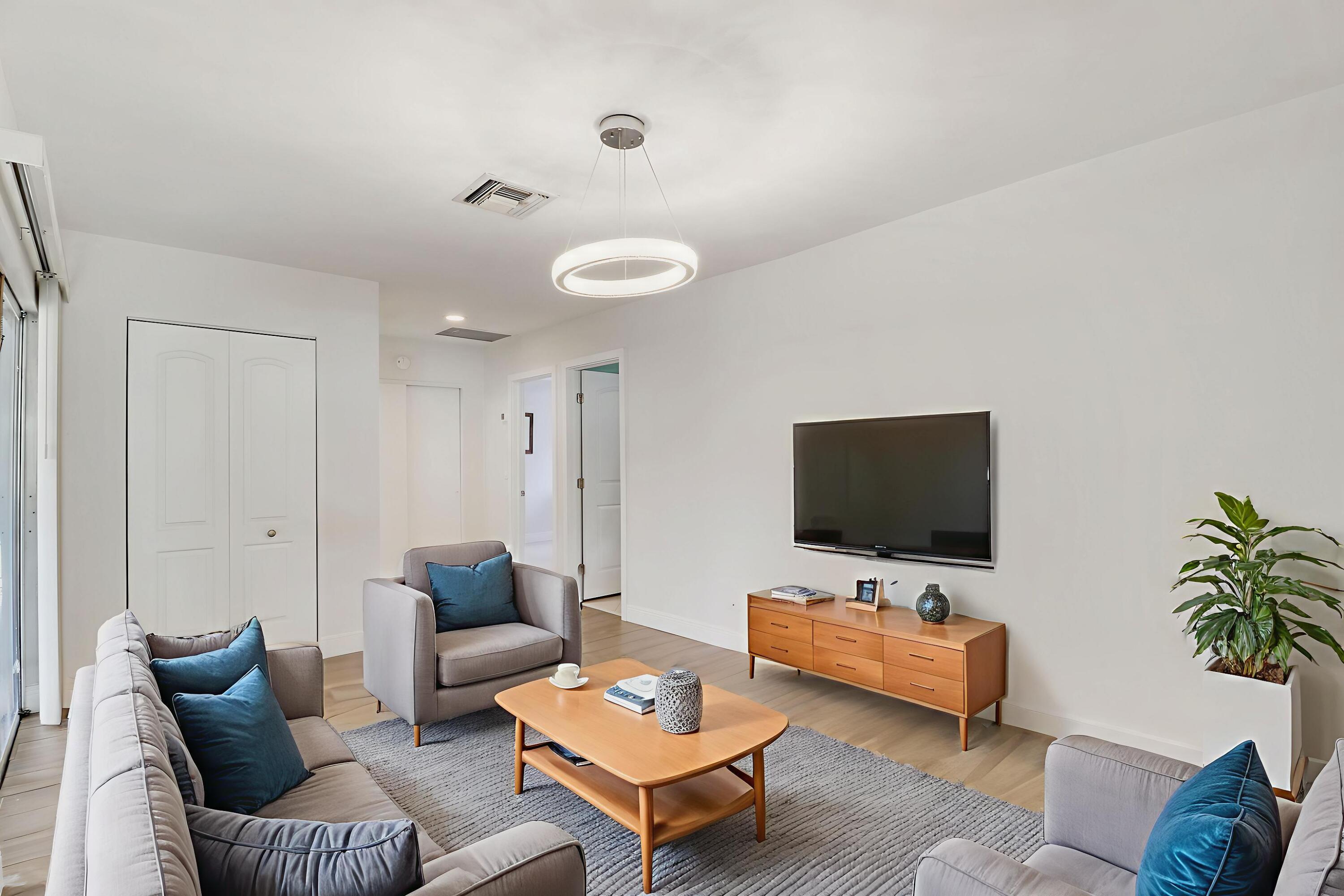 612 Oak Ter Terrace