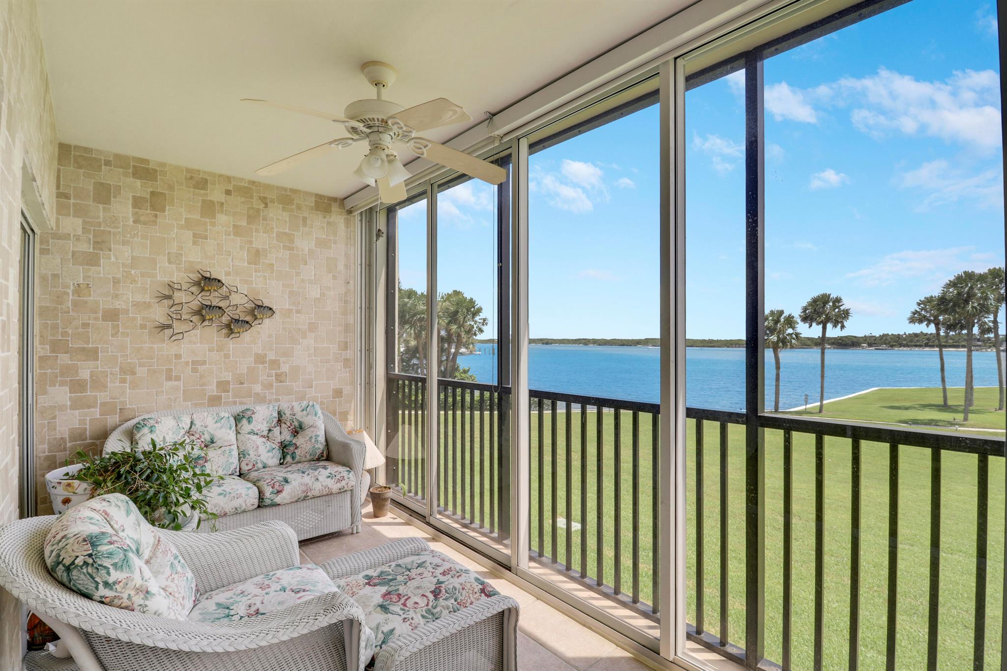 300 Intracoastal Place 204