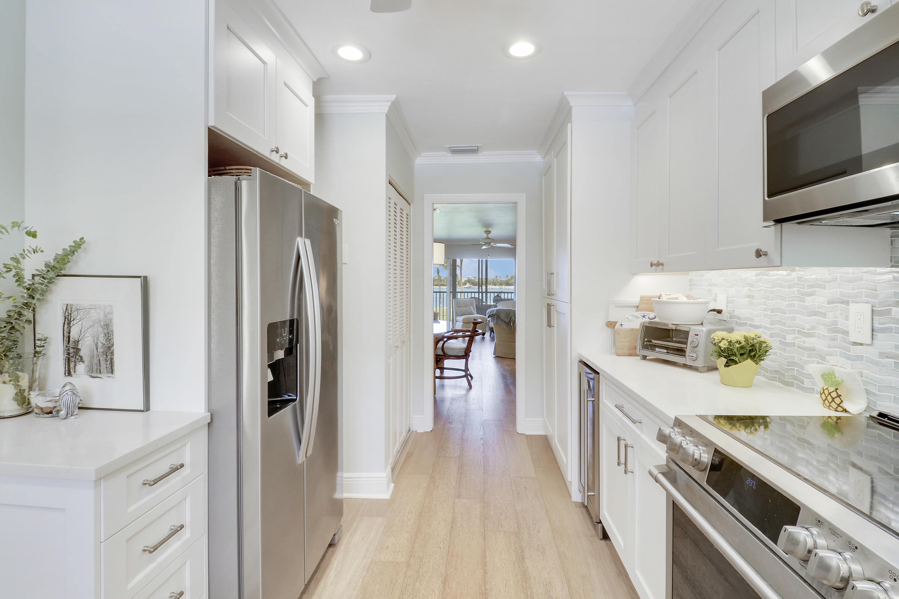 300 Intracoastal Place 204