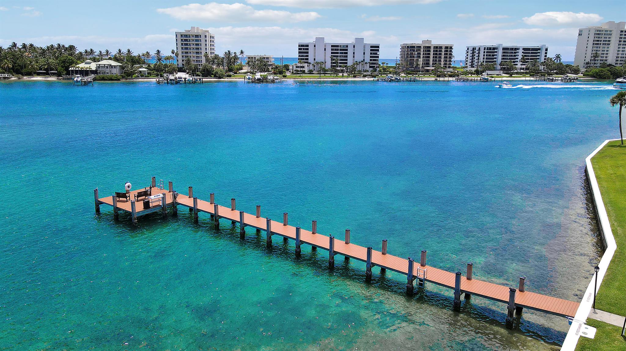 300 Intracoastal Place 204