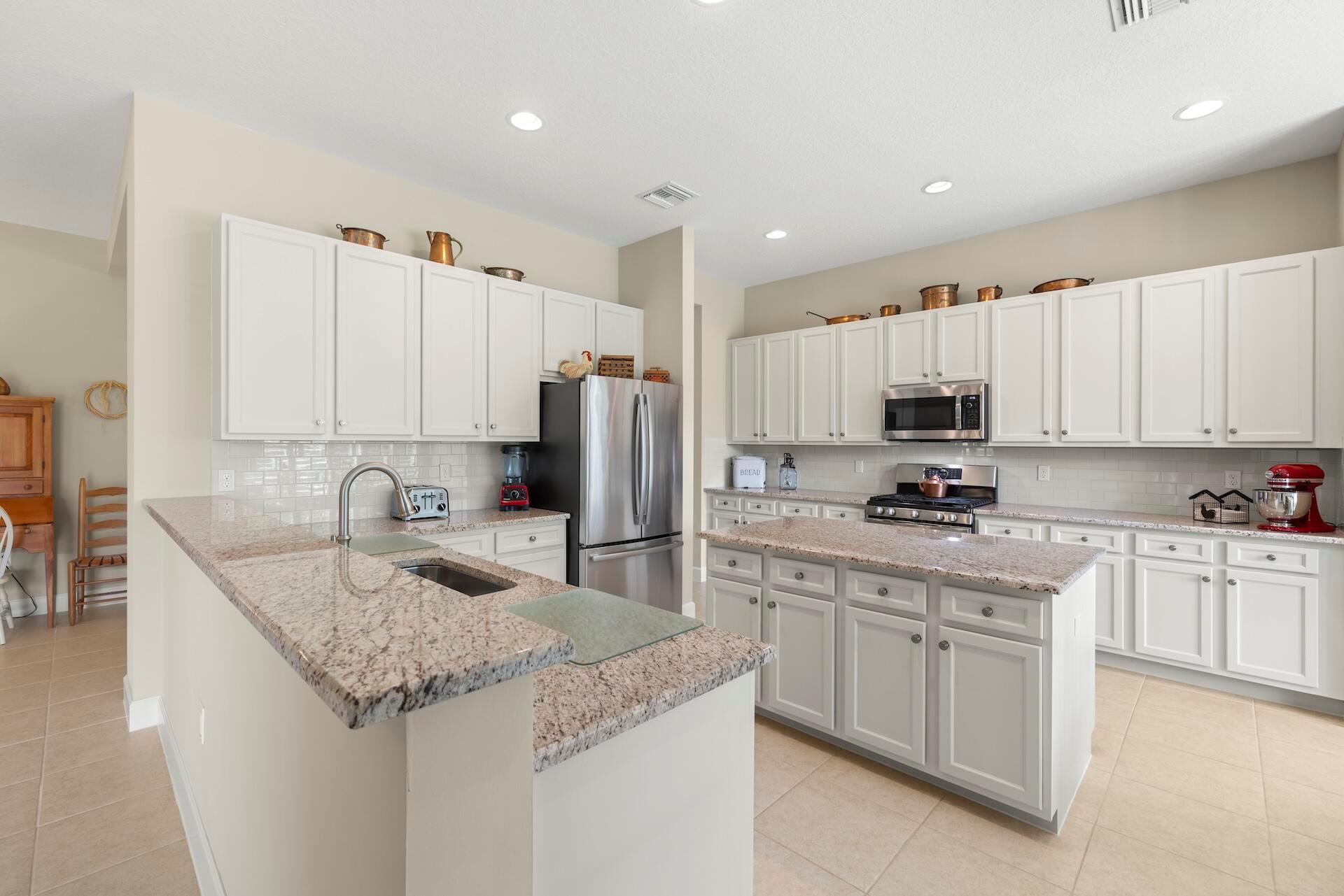 11869 SW Marigold Lakes Drive