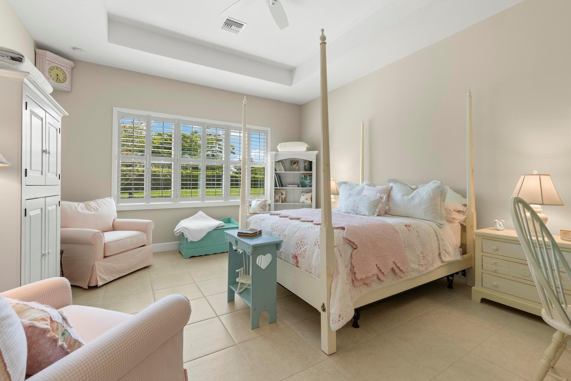 11869 SW Marigold Lakes Drive