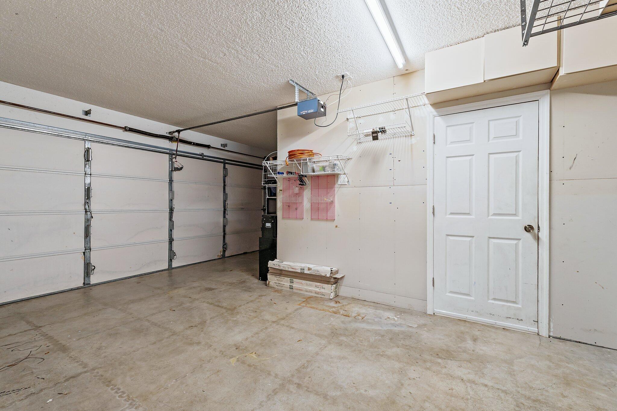 216 E Tall Oaks Circle