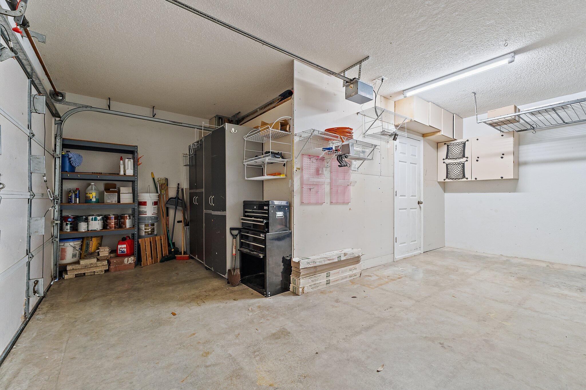 216 E Tall Oaks Circle
