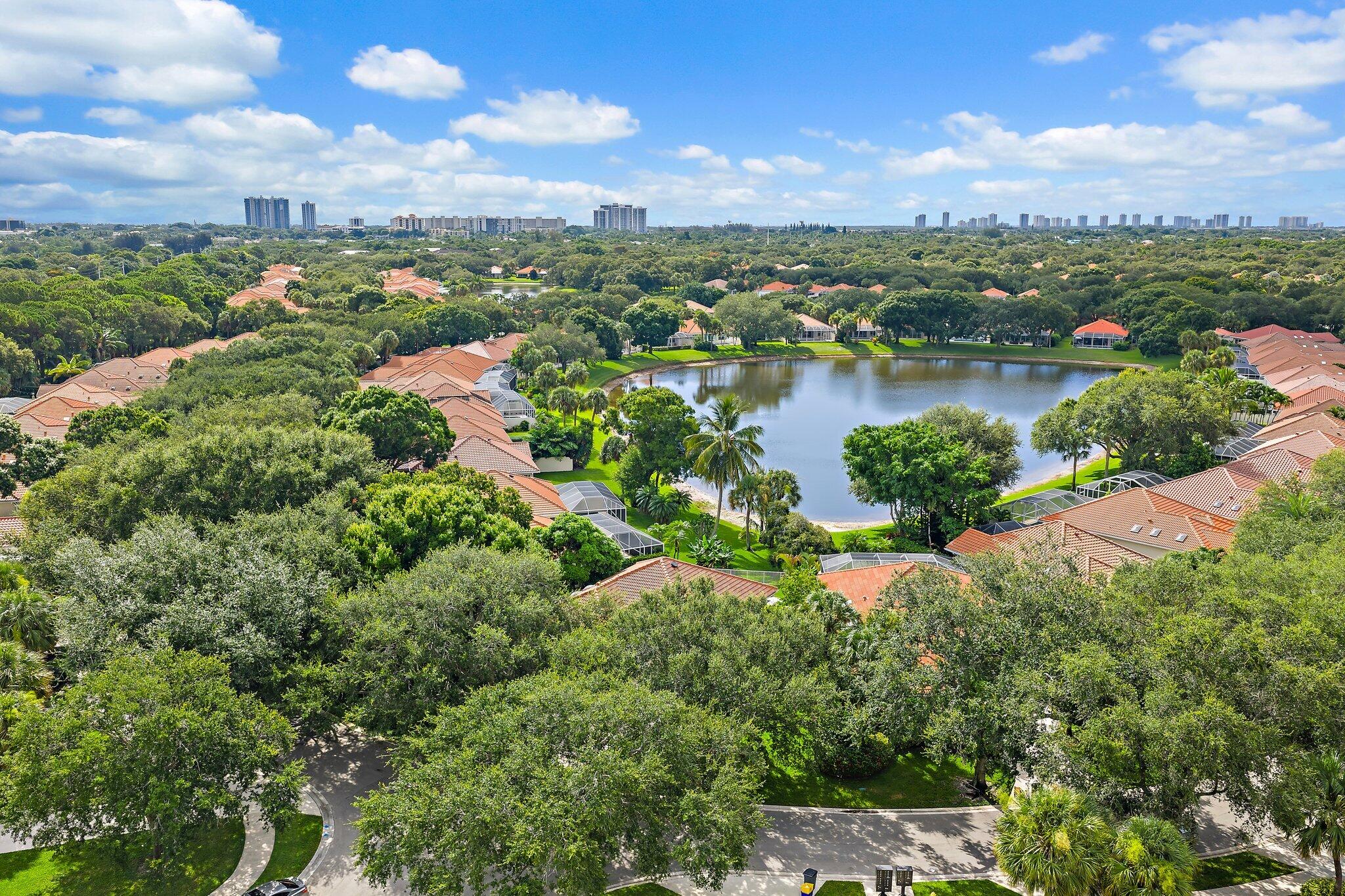 216 E Tall Oaks Circle