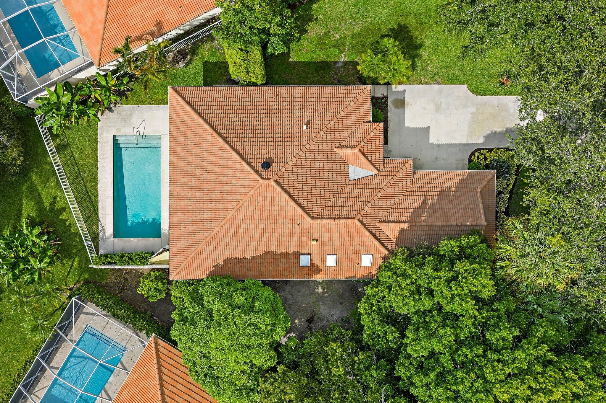 216 E Tall Oaks Circle