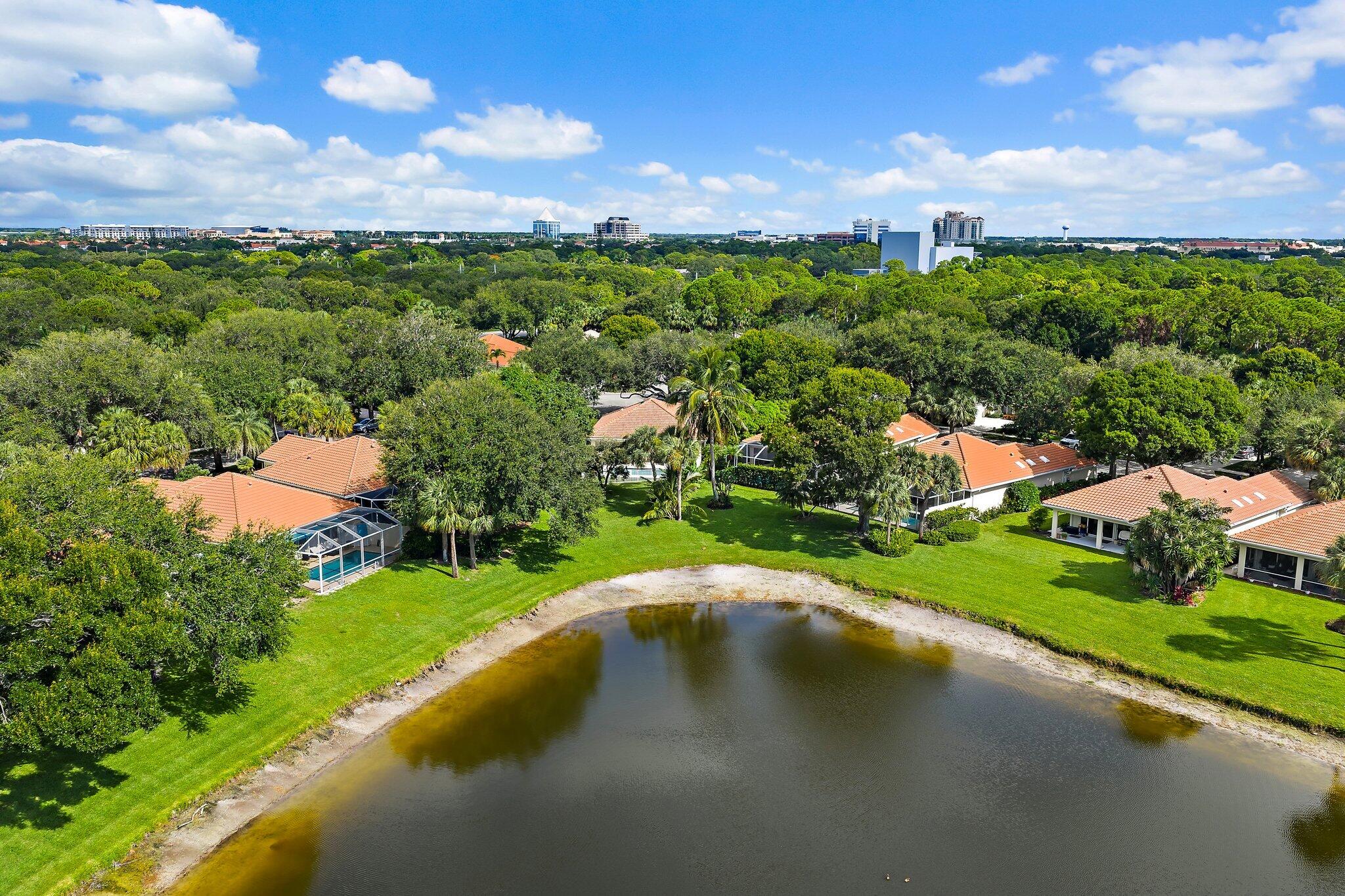 216 E Tall Oaks Circle