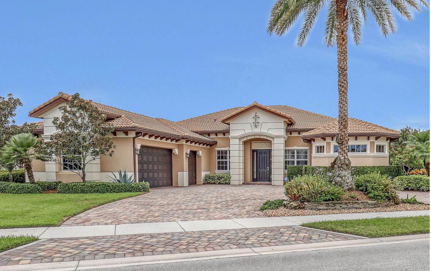 104 Manor Circle