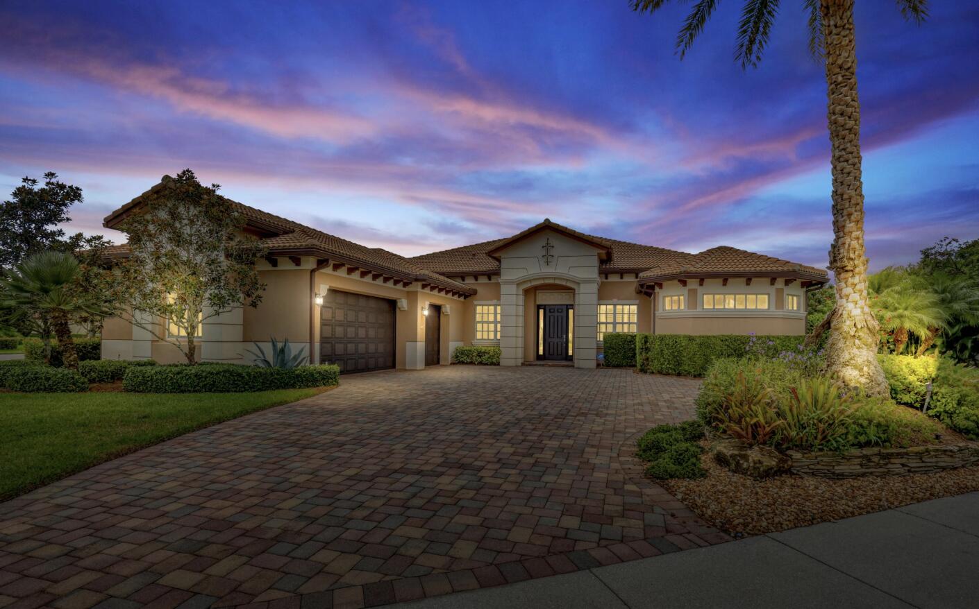 104 Manor Circle