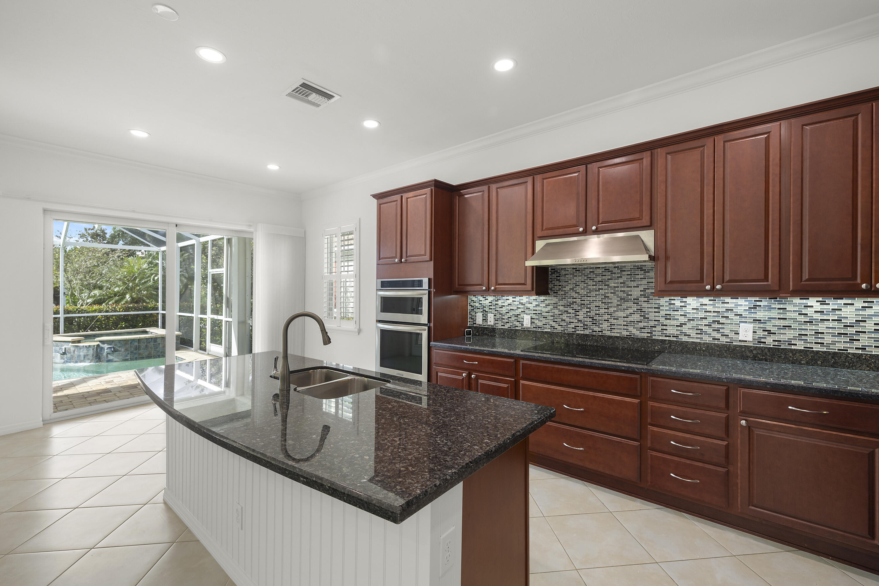 2700 Sunbury Drive